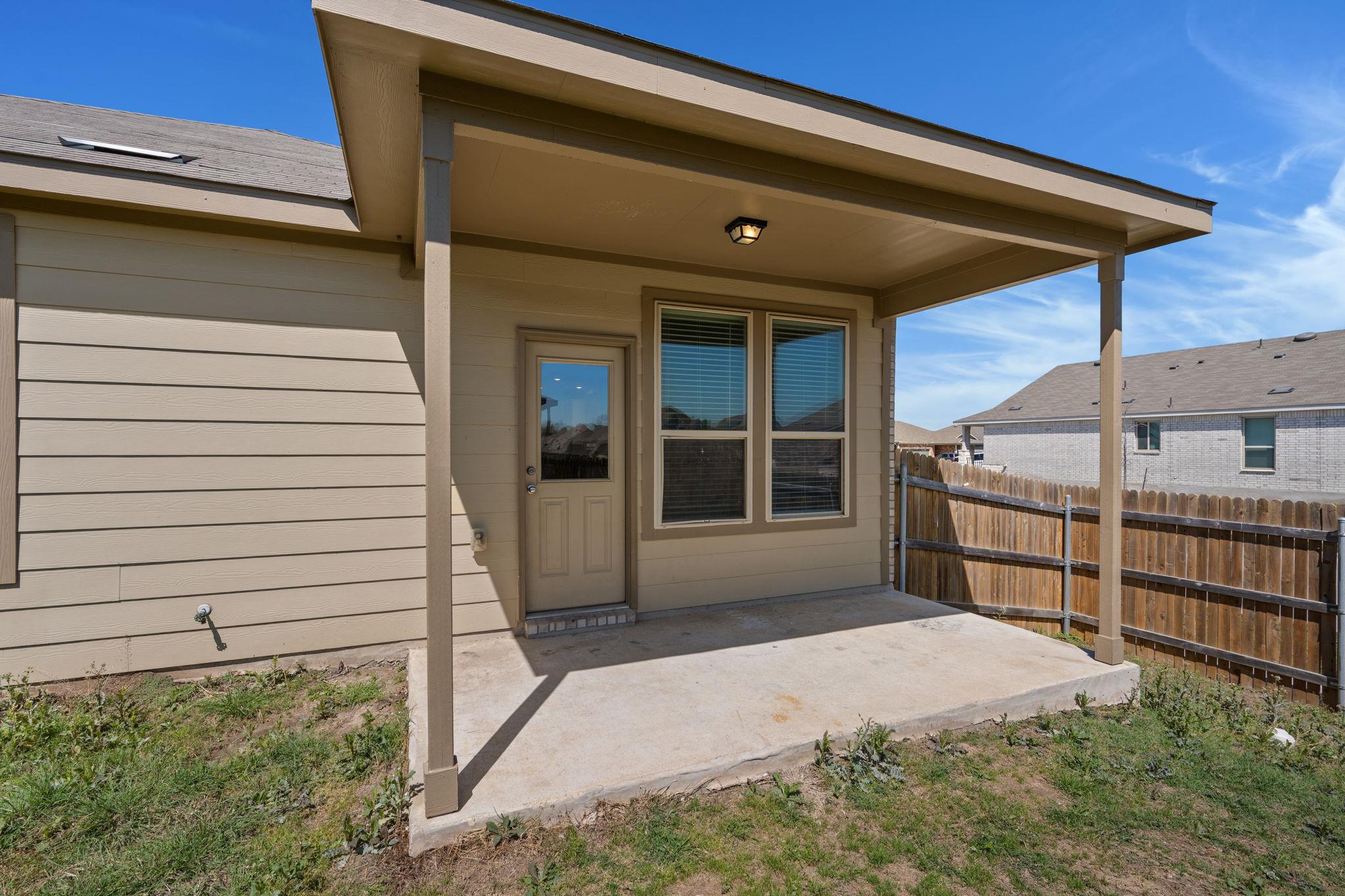 184 Gunther Way, Taylor, TX 76574