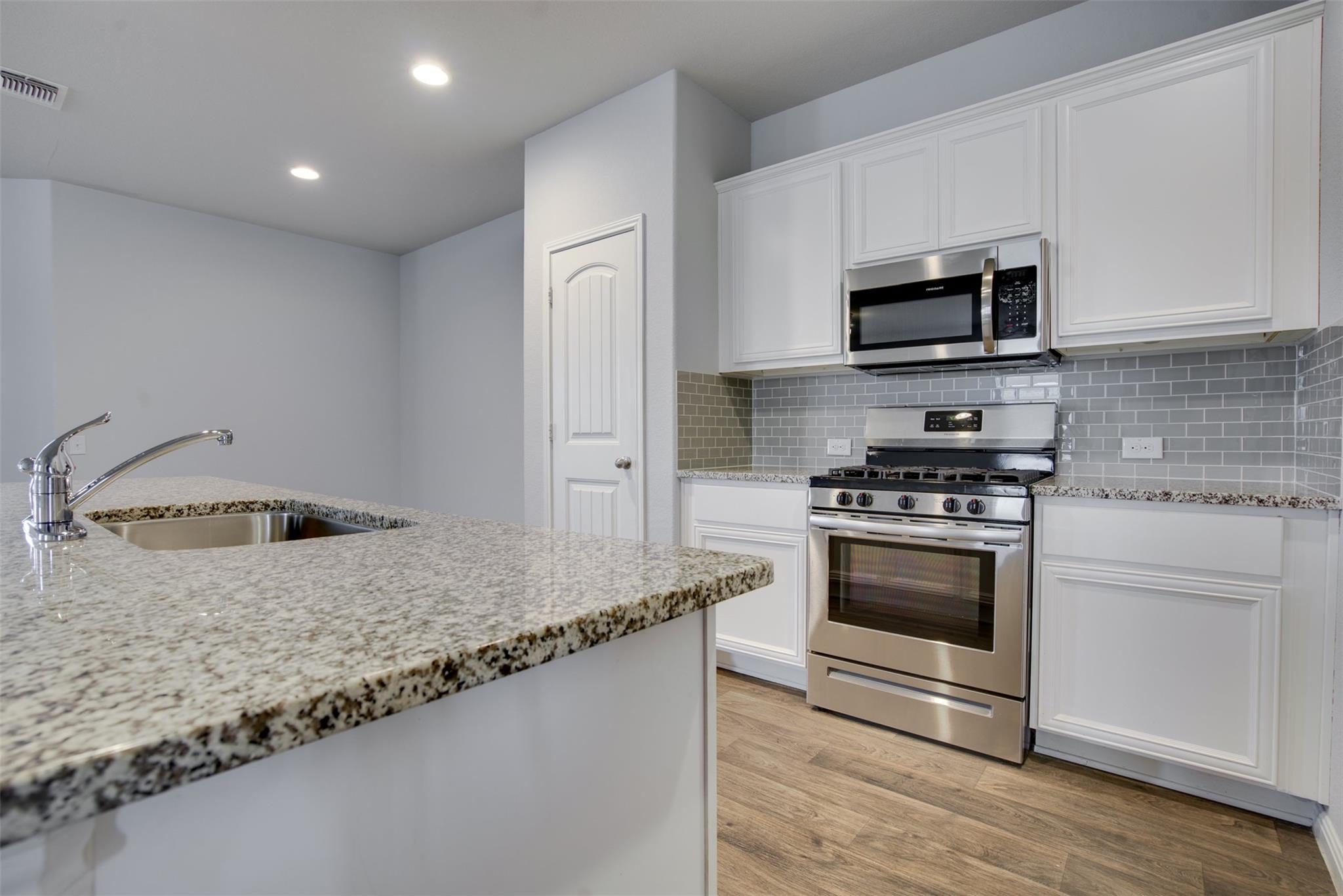 14222 E Handel Dr E # 7B, Pflugerville, TX 78660