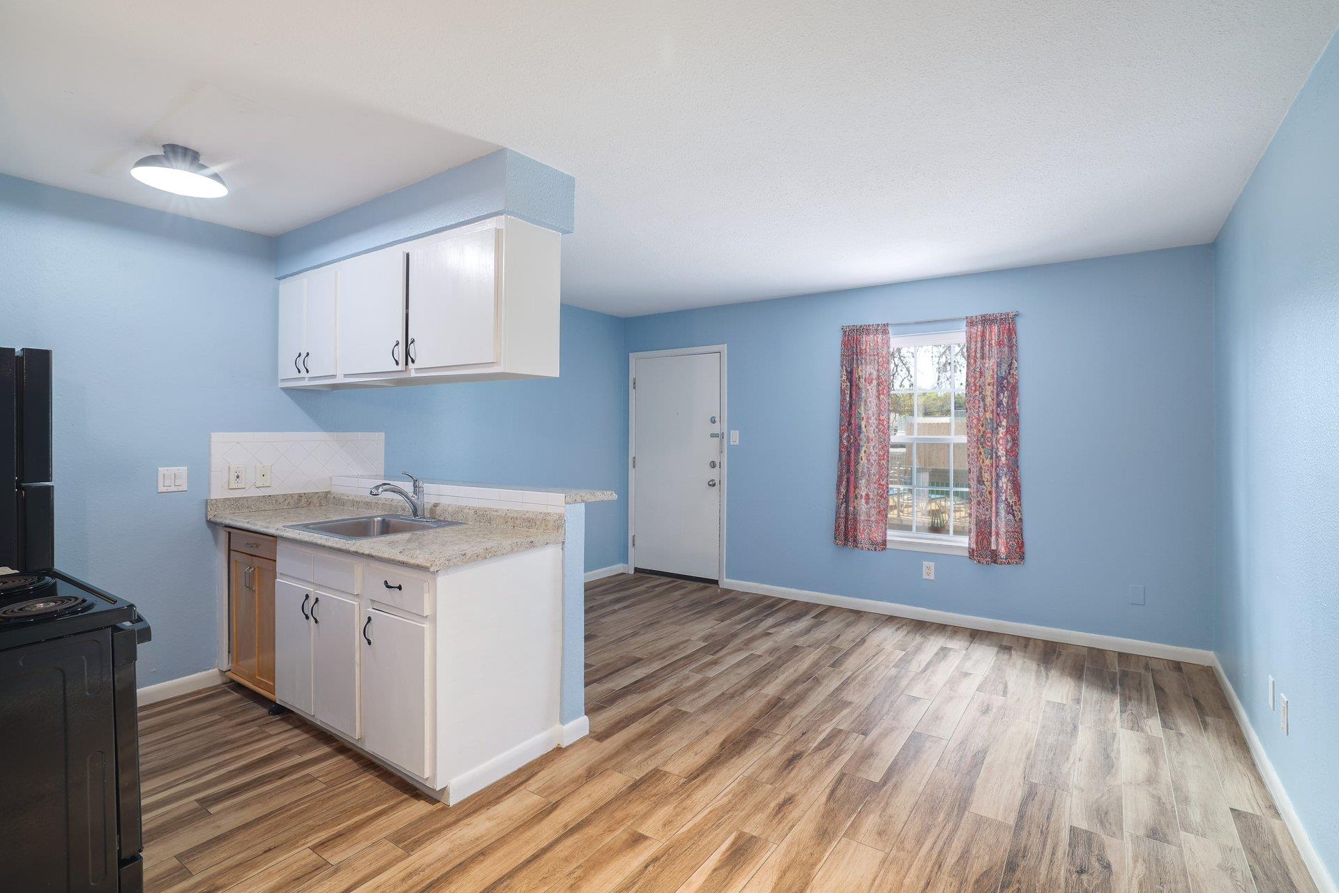 2302 East Side Dr # 23, Austin, TX 78704