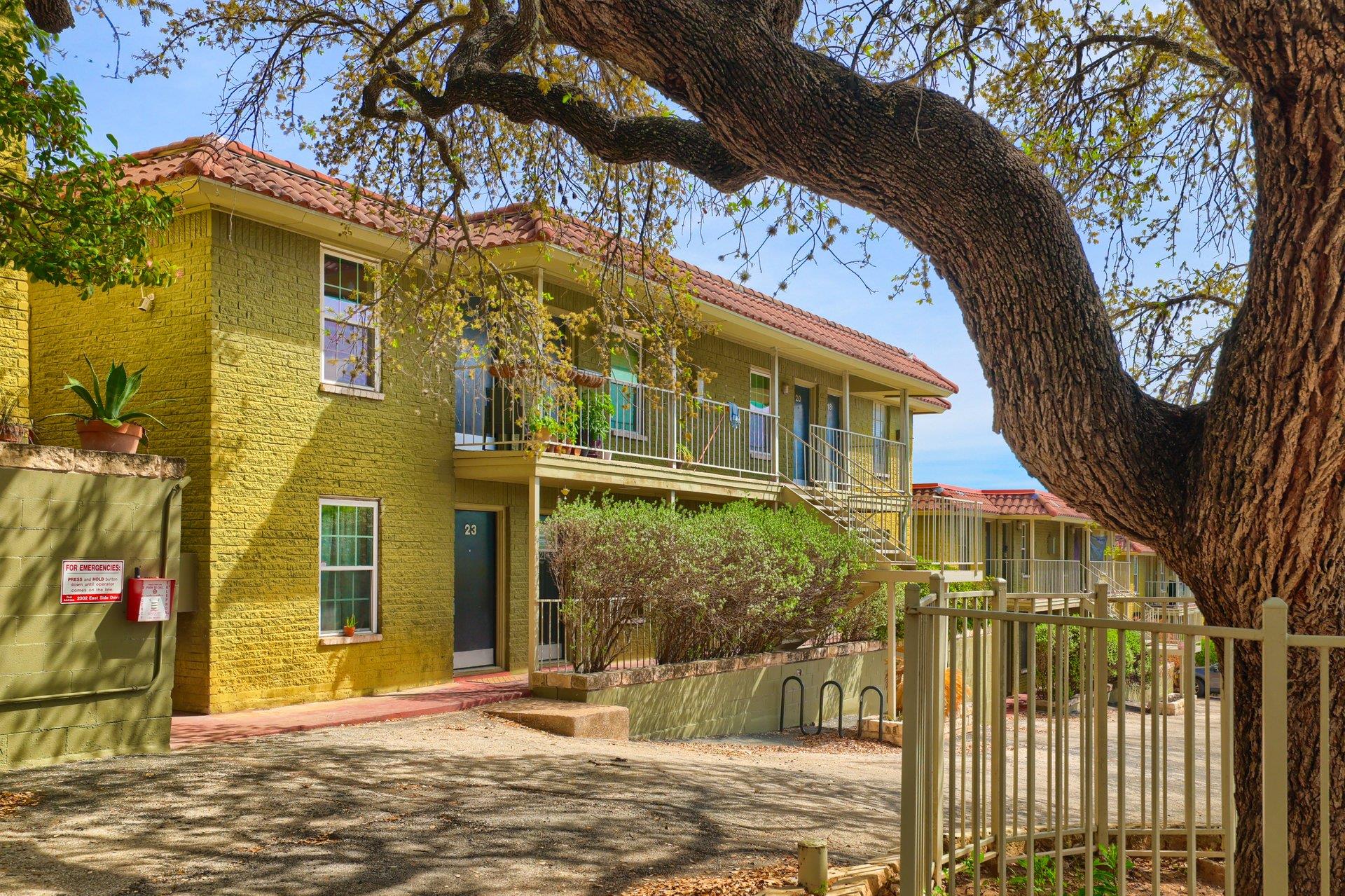 2302 East Side Dr # 23, Austin, TX 78704