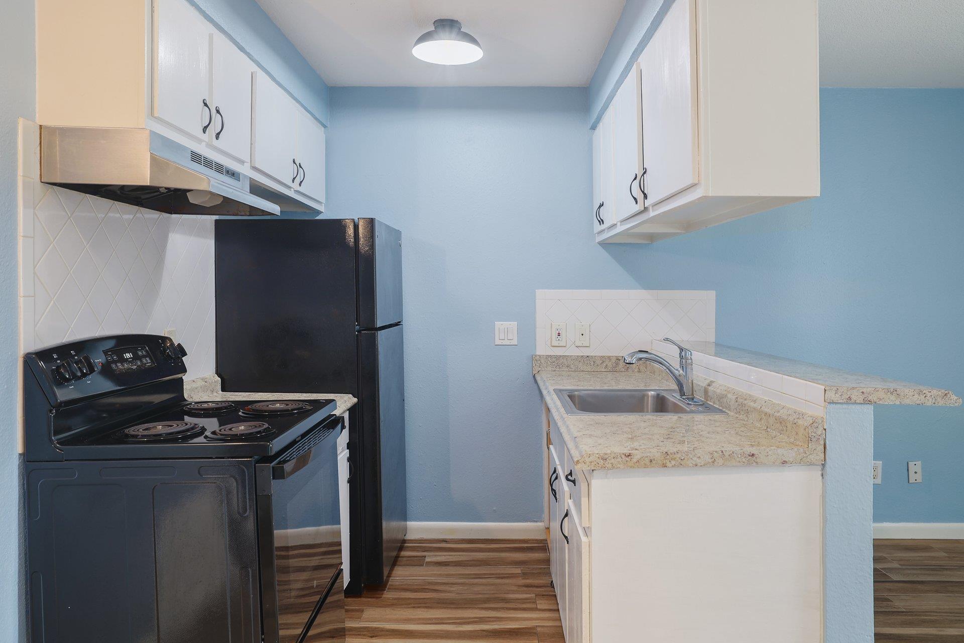 2302 East Side Dr # 23, Austin, TX 78704