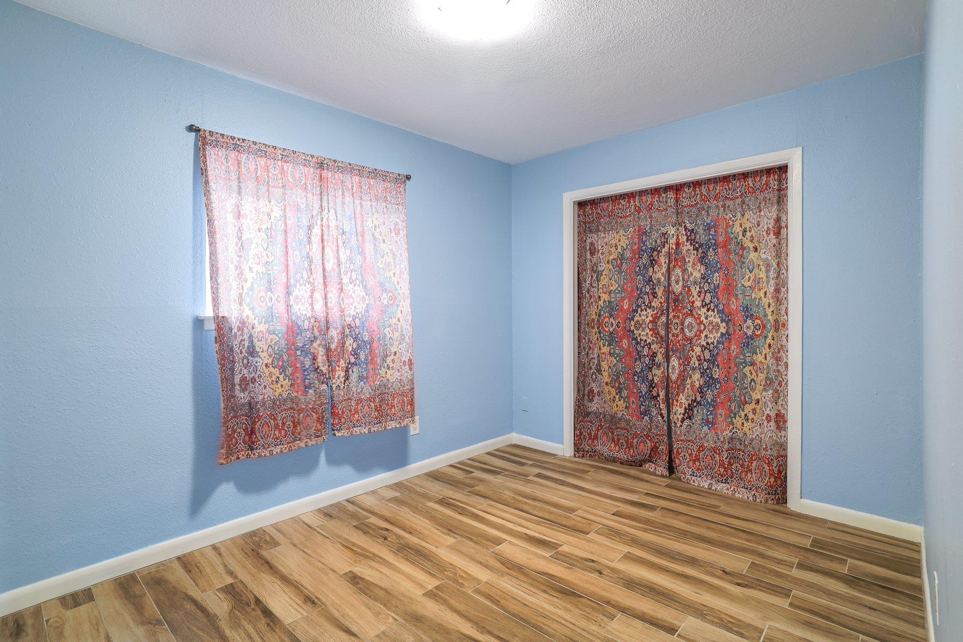 2302 East Side Dr # 23, Austin, TX 78704