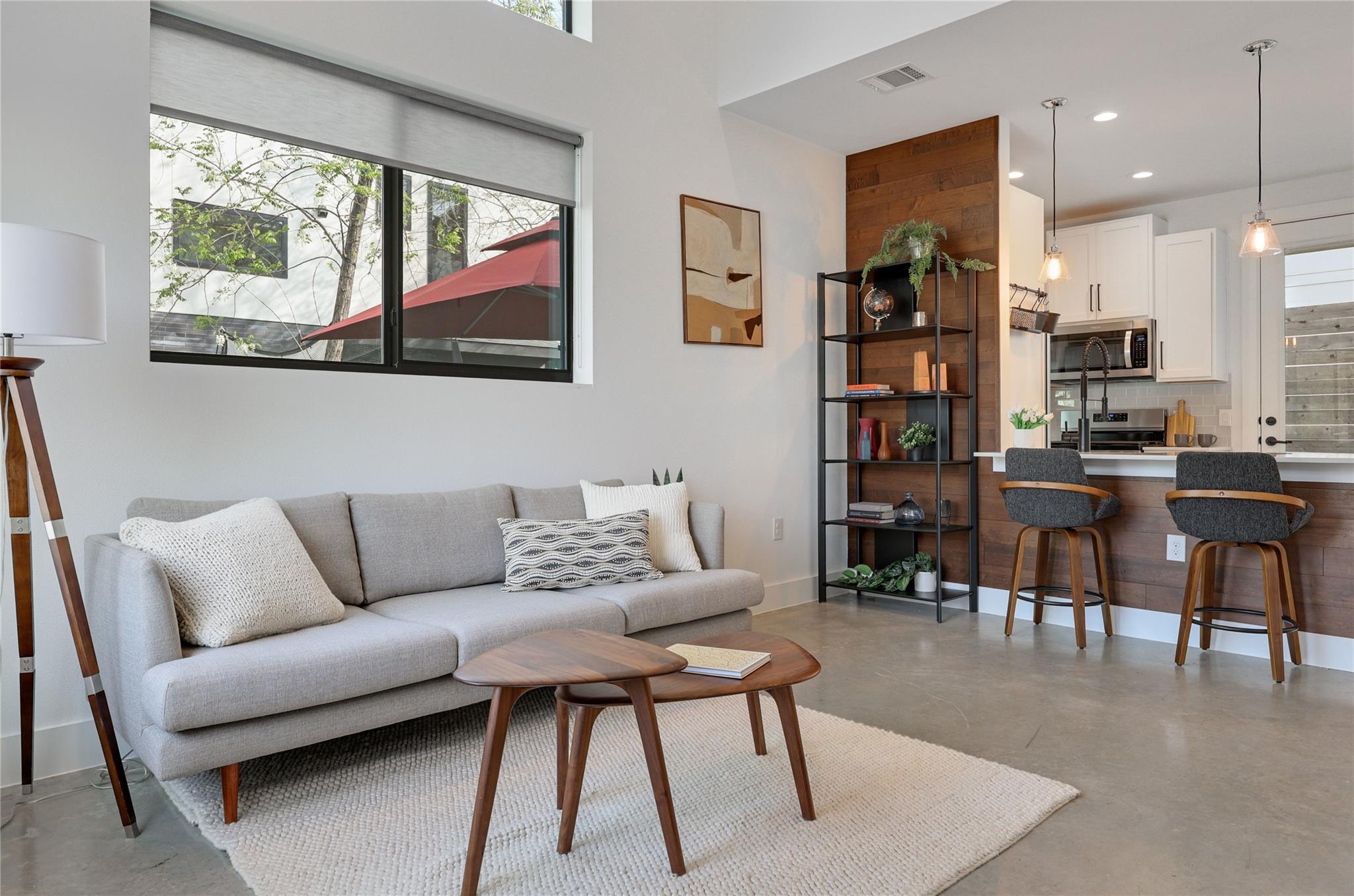 1208 Walnut Ave # 2, Austin, TX 78702