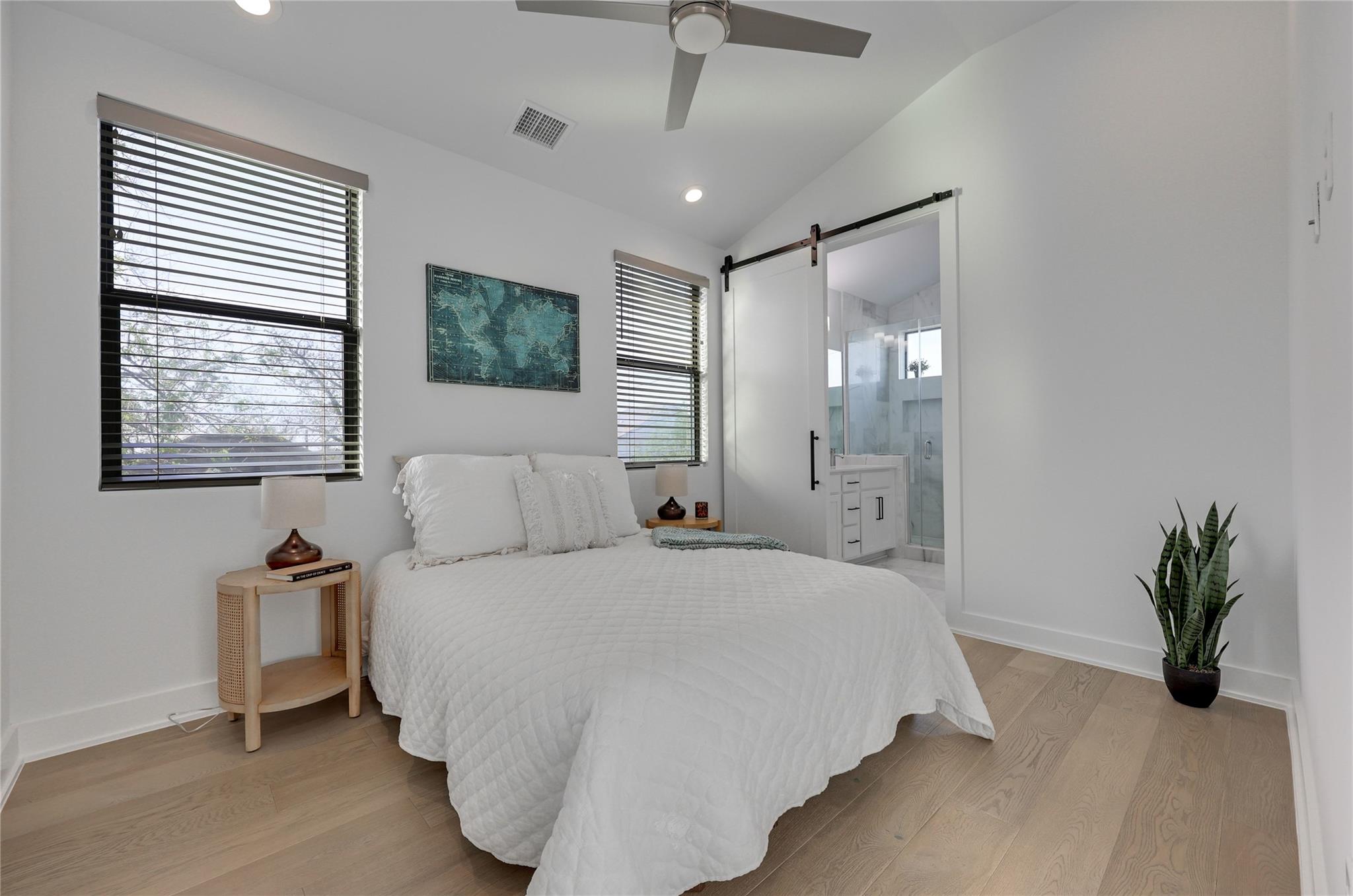 1208 Walnut Ave # 2, Austin, TX 78702