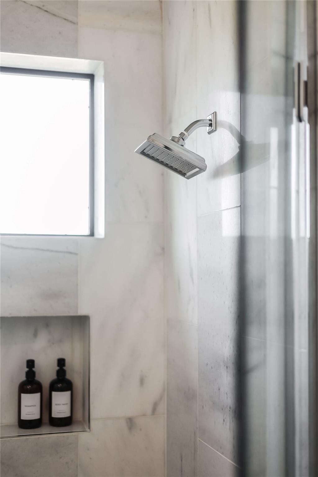 1208 Walnut Ave # 2, Austin, TX 78702