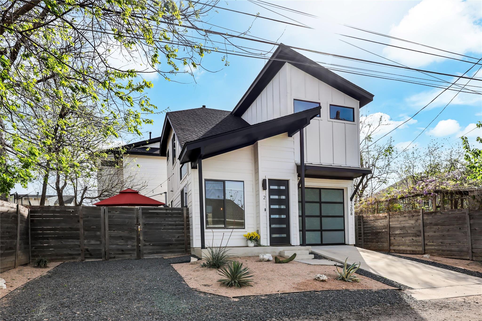 1208 Walnut Ave # 2, Austin, TX 78702