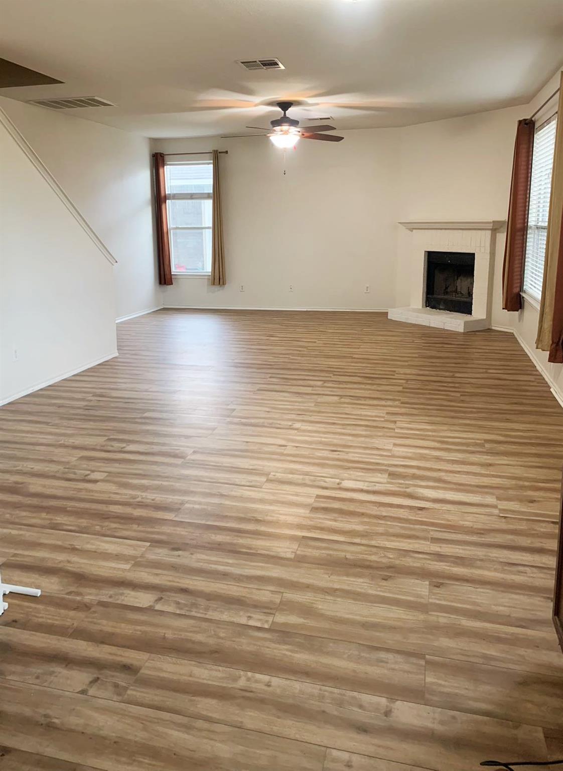 719 Decker Dr, Hutto, TX 78634