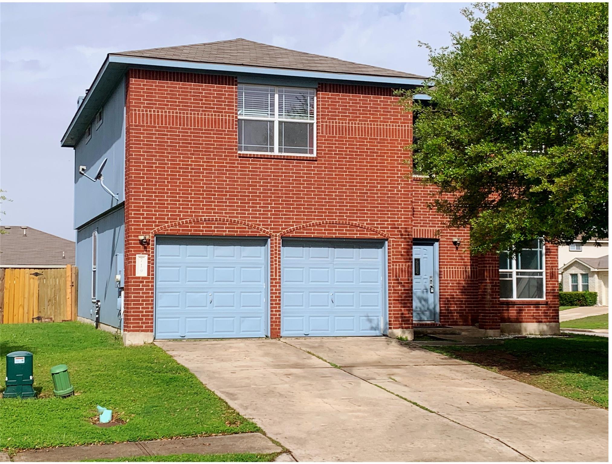 719 Decker Dr, Hutto, TX 78634