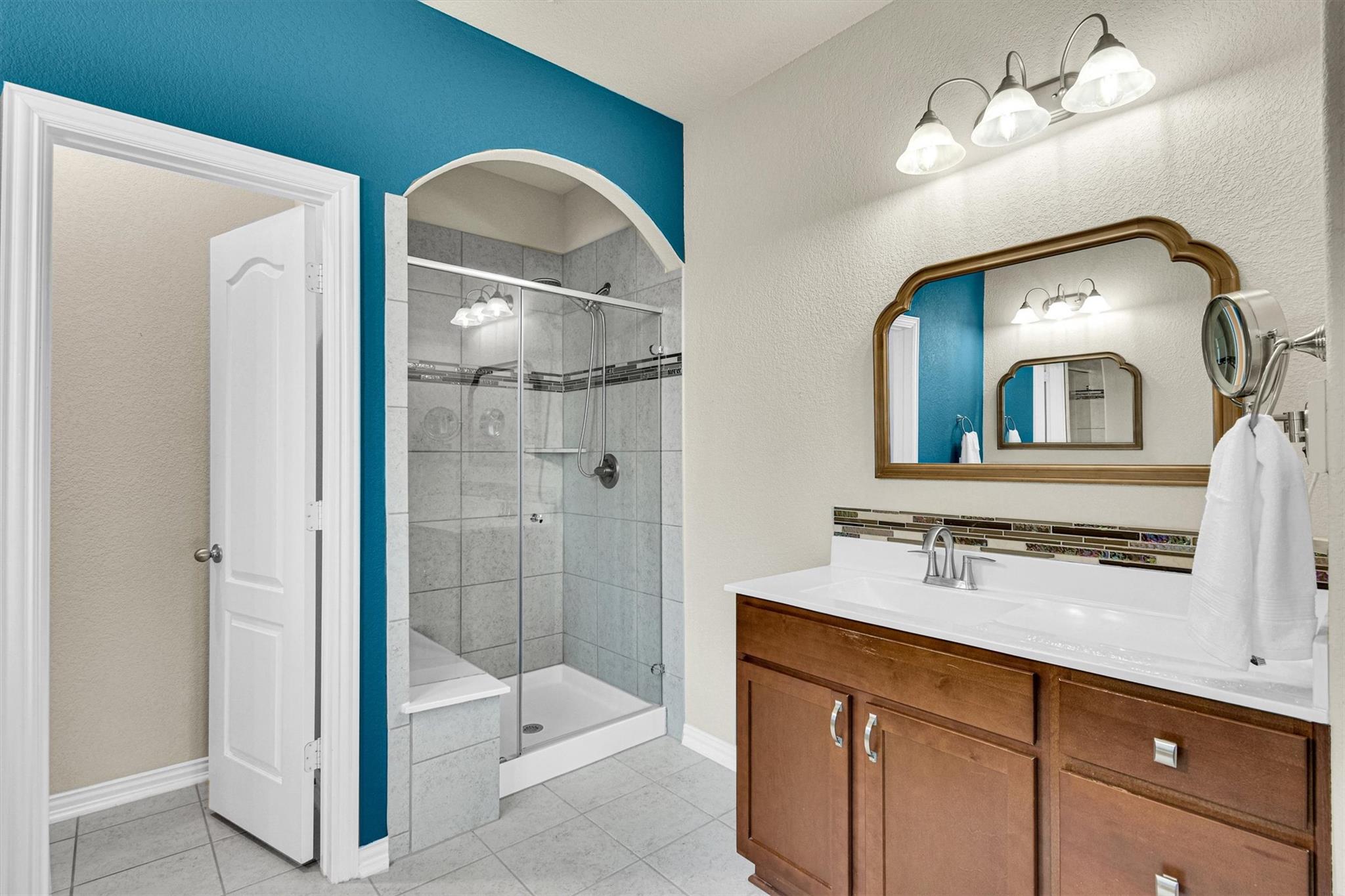 101 Double Mountain Rd, Liberty Hill, TX 78642