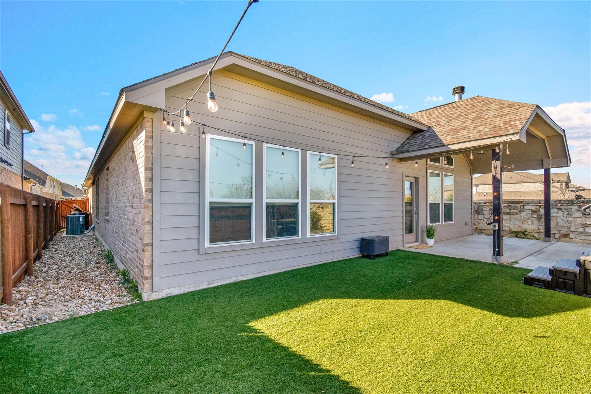 101 Double Mountain Rd, Liberty Hill, TX 78642