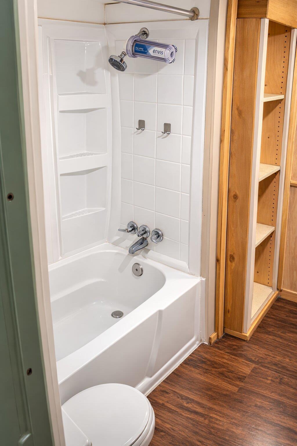 11529 Main St, Jonestown, TX 78645