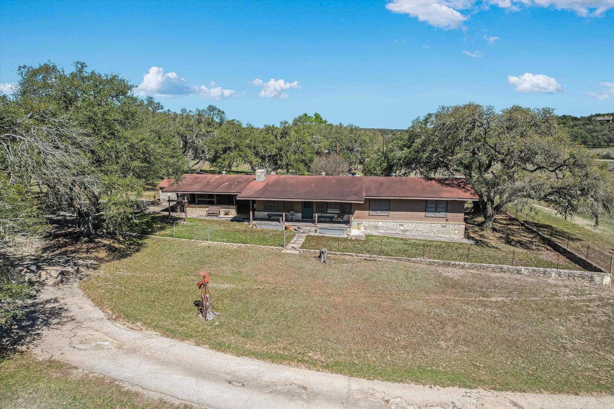 5421 PURGATORY Rd, San Marcos, TX 78666