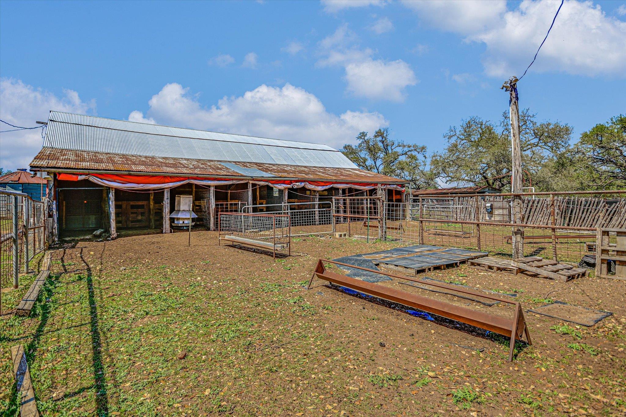 5421 PURGATORY Rd, San Marcos, TX 78666