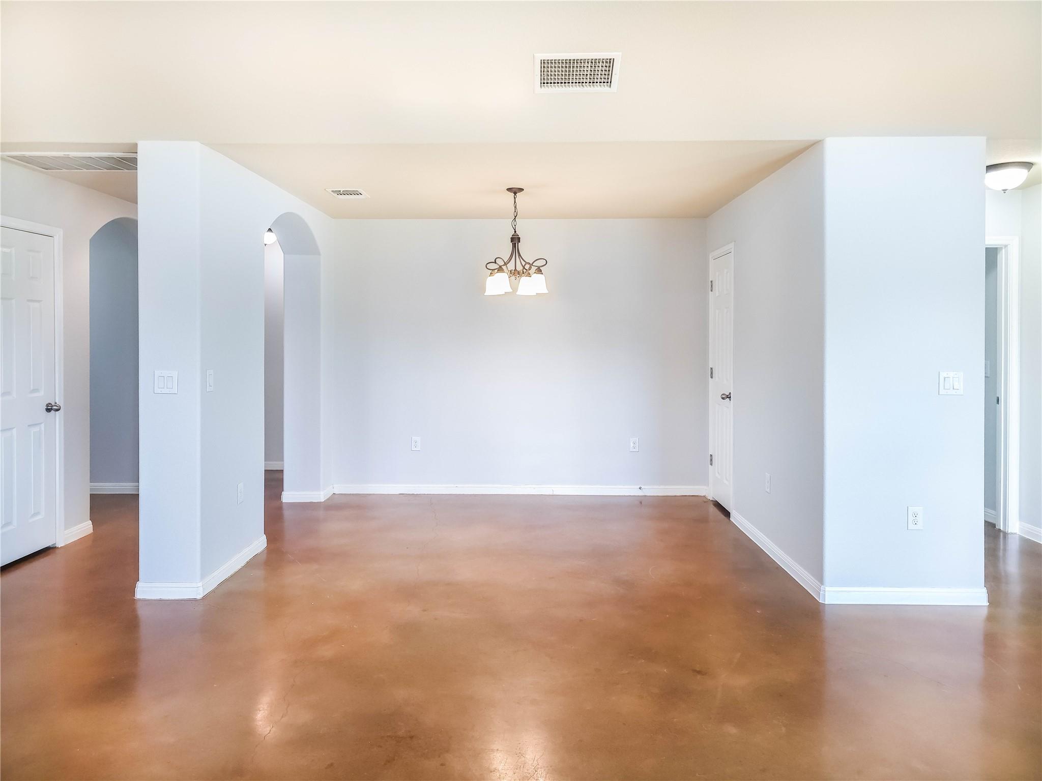 120 Lost Oaks Ct, Liberty Hill, TX 78642