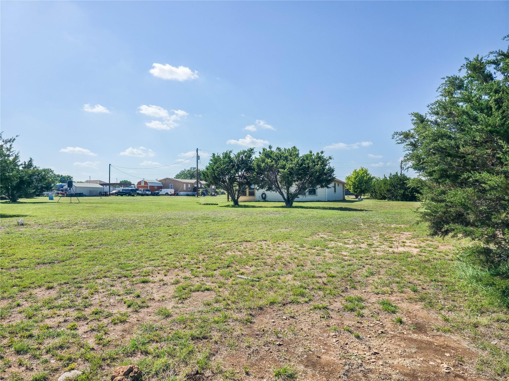 120 Lost Oaks Ct, Liberty Hill, TX 78642