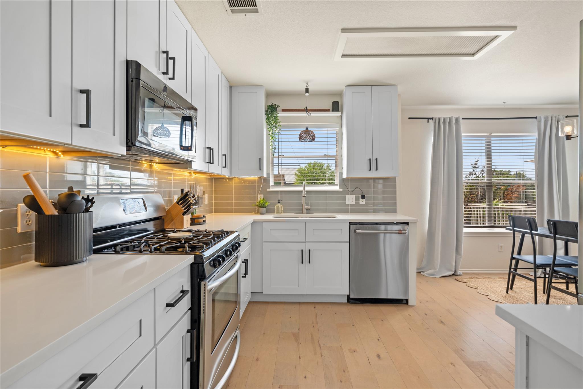 9257 Vigen Cir, Austin, TX 78748