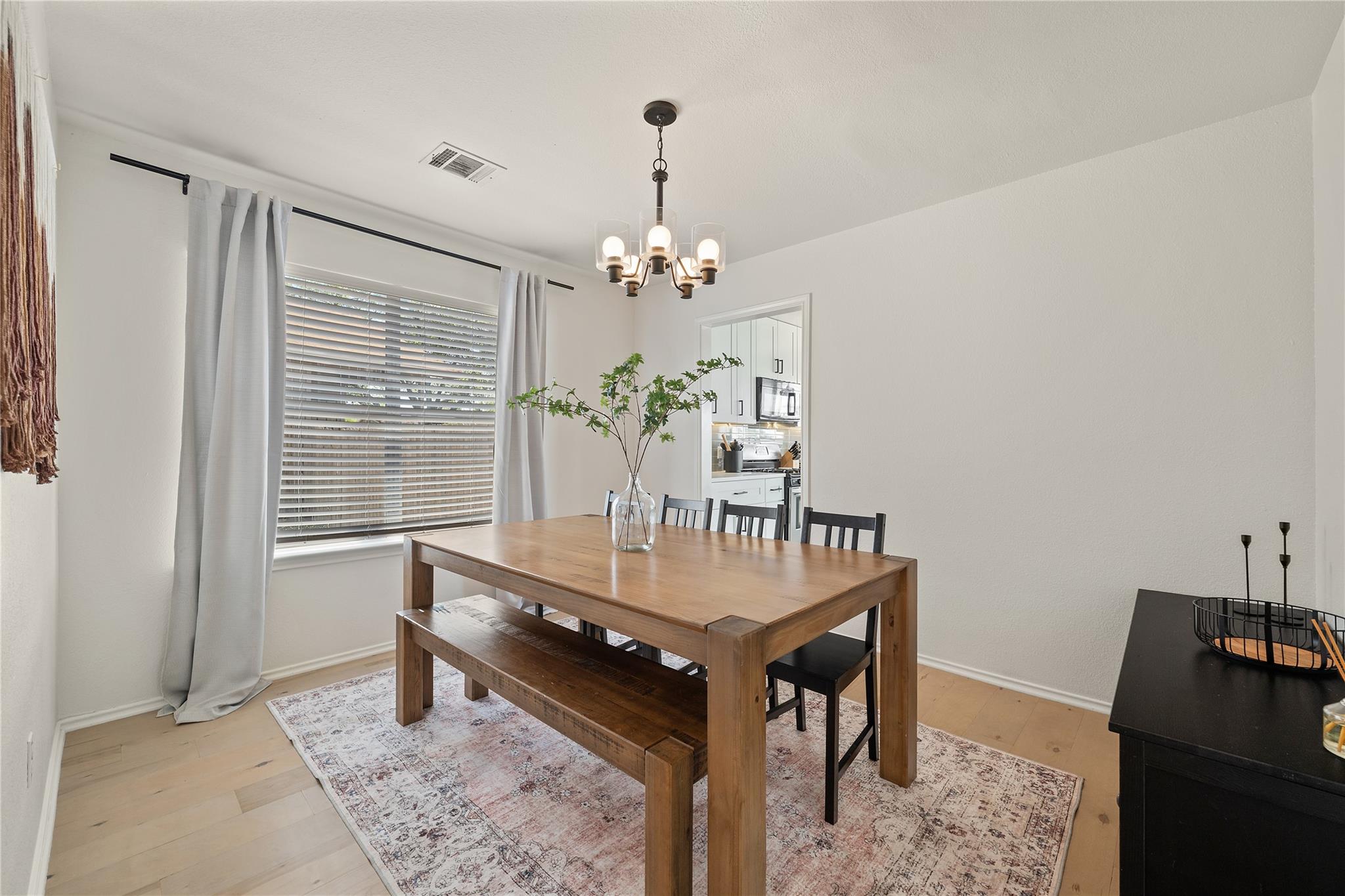 9257 Vigen Cir, Austin, TX 78748