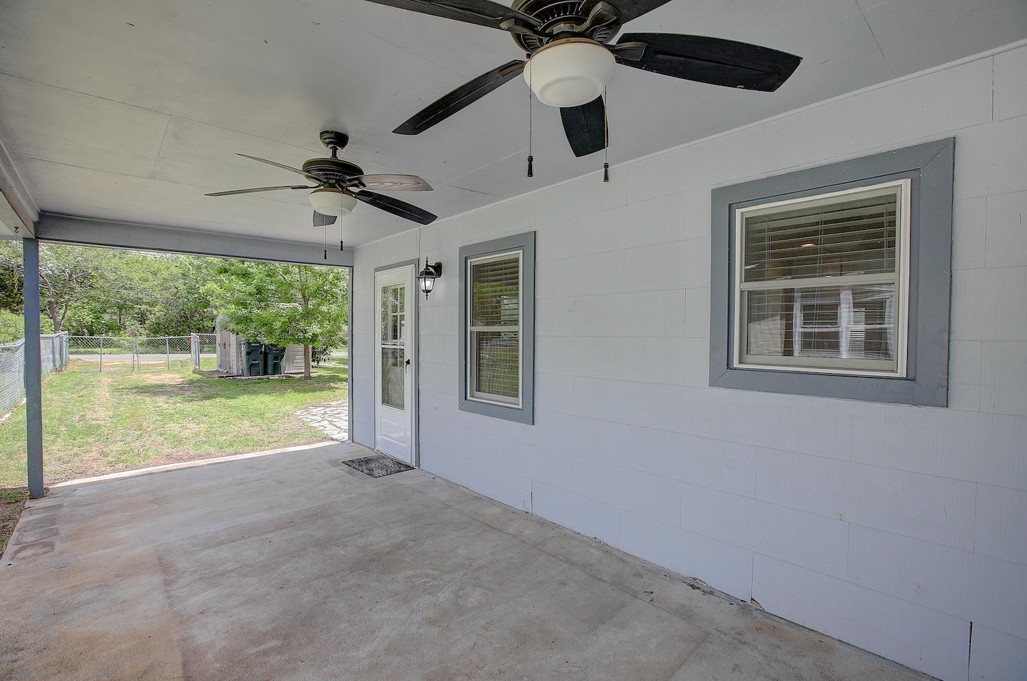 1307 Vine St, Georgetown, TX 78626