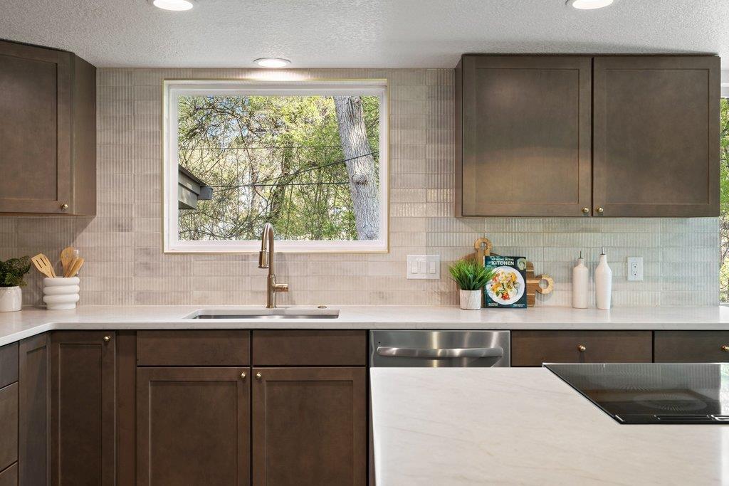 11605 Eubank Dr, Austin, TX 78758