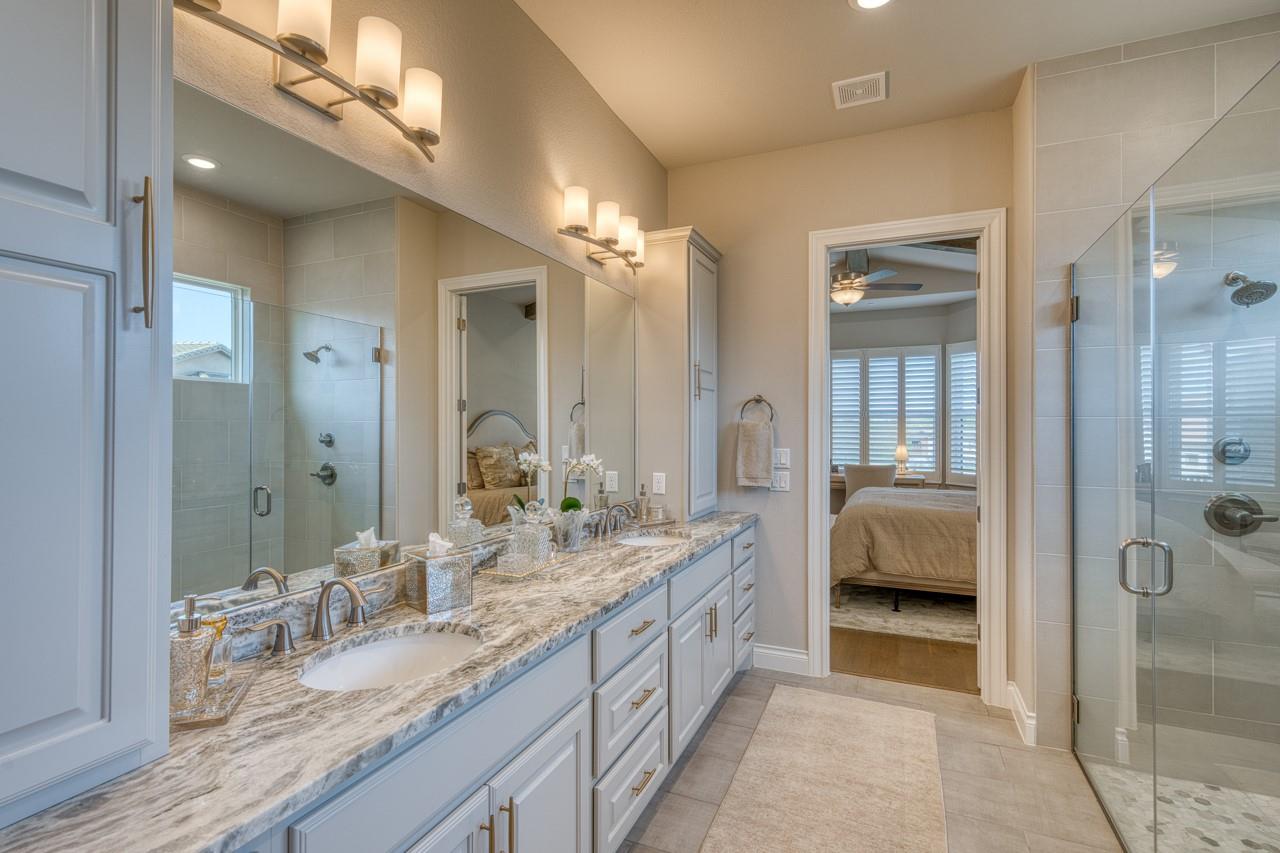 130 Lucia Ct, Horseshoe Bay, TX 78657