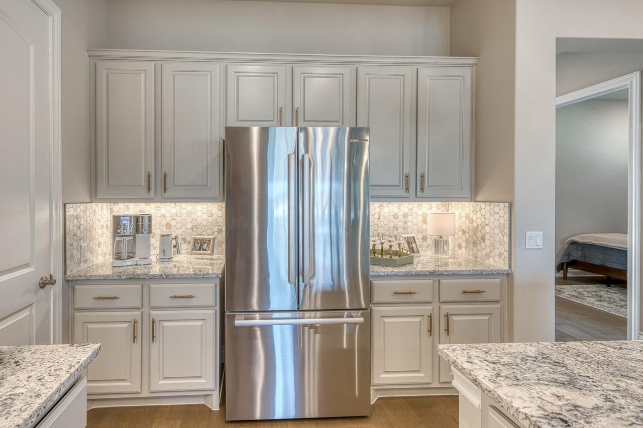 130 Lucia Ct, Horseshoe Bay, TX 78657