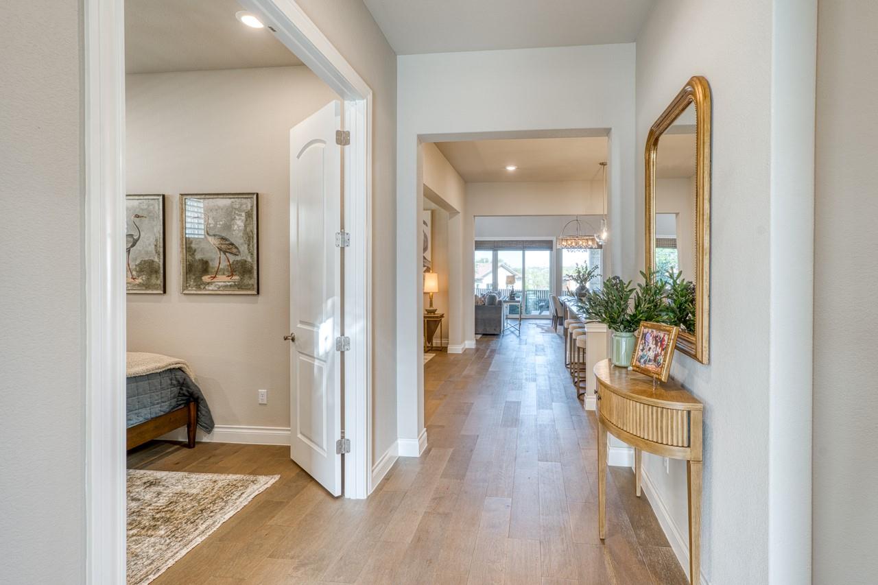 130 Lucia Ct, Horseshoe Bay, TX 78657