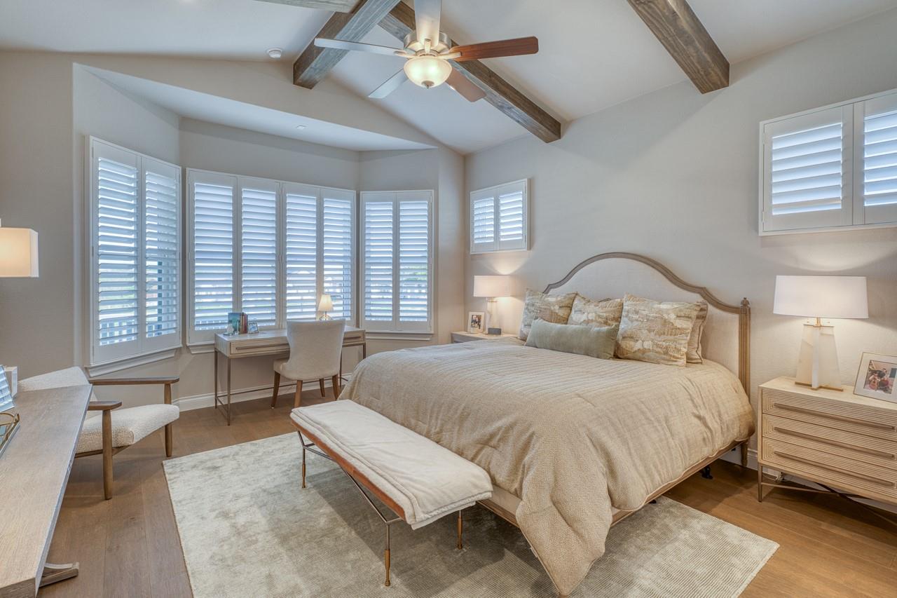 130 Lucia Ct, Horseshoe Bay, TX 78657