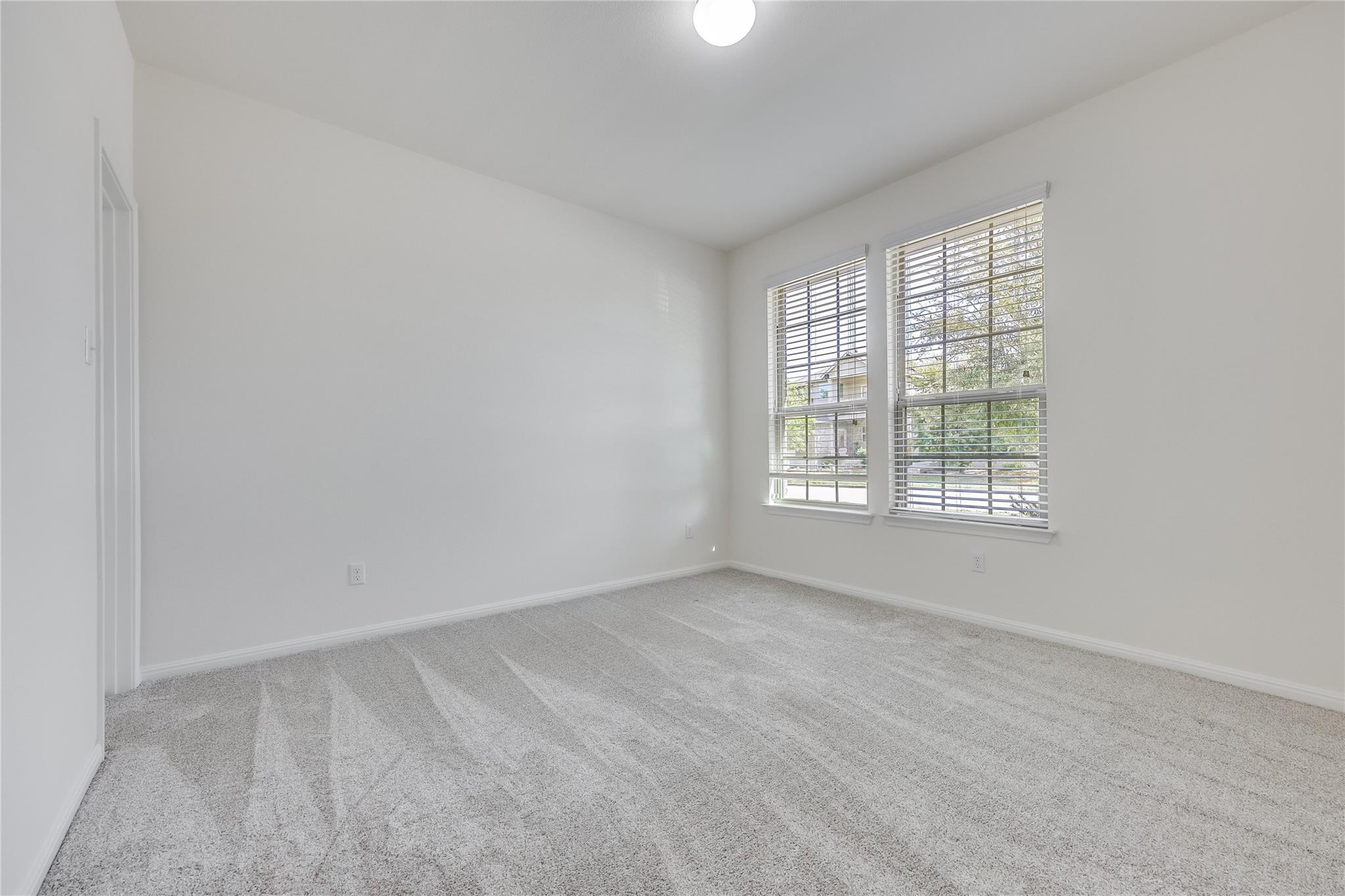 425 Canadian Springs Dr, Leander, TX 78641