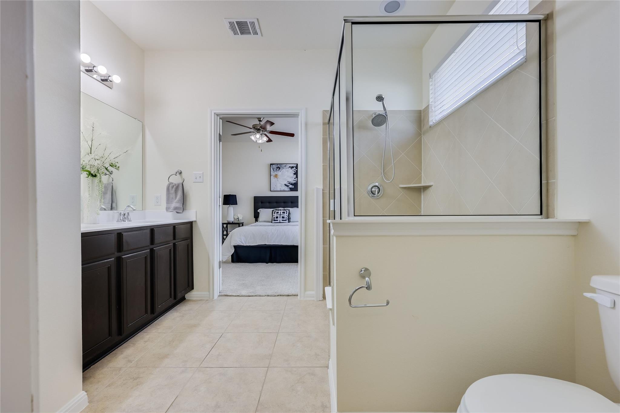 425 Canadian Springs Dr, Leander, TX 78641