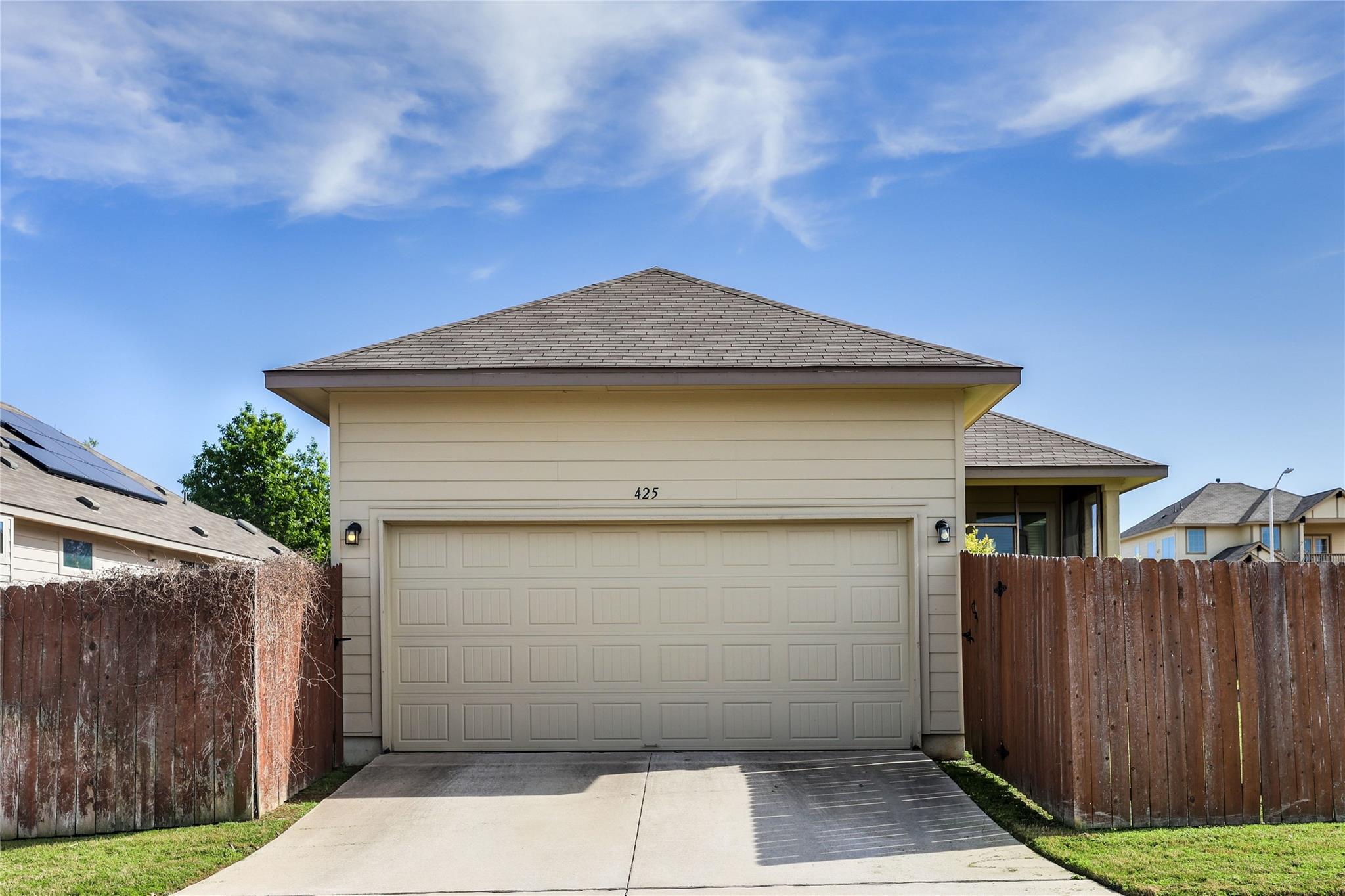 425 Canadian Springs Dr, Leander, TX 78641