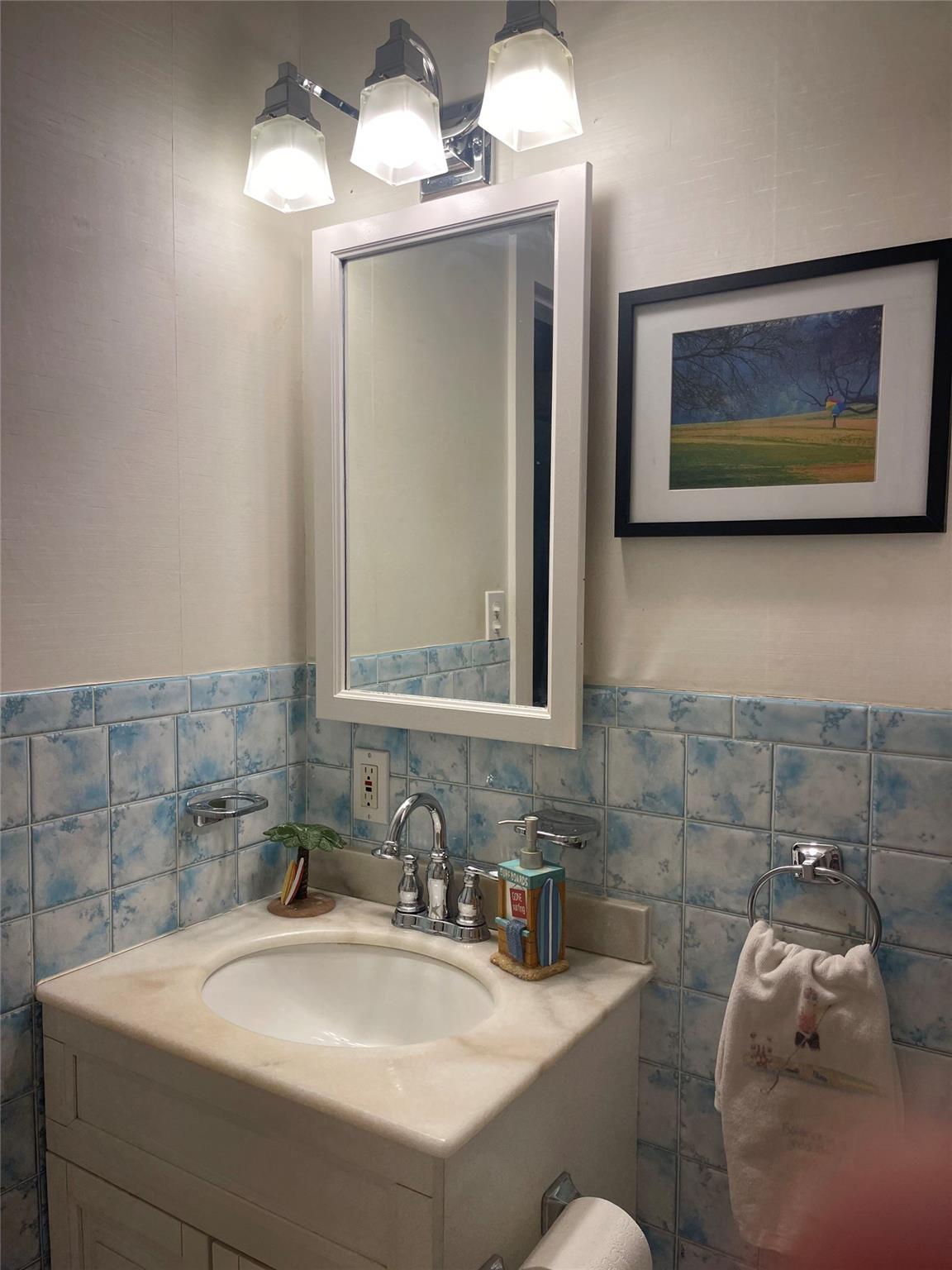 138 Suzann Ln, Burnet, TX 78611