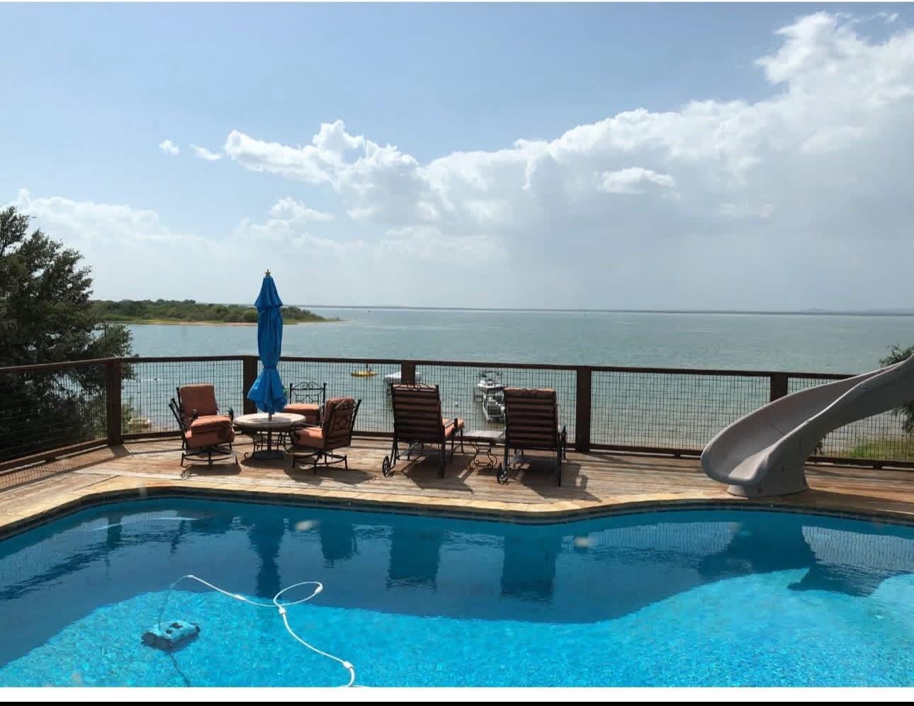 138 Suzann Ln, Burnet, TX 78611