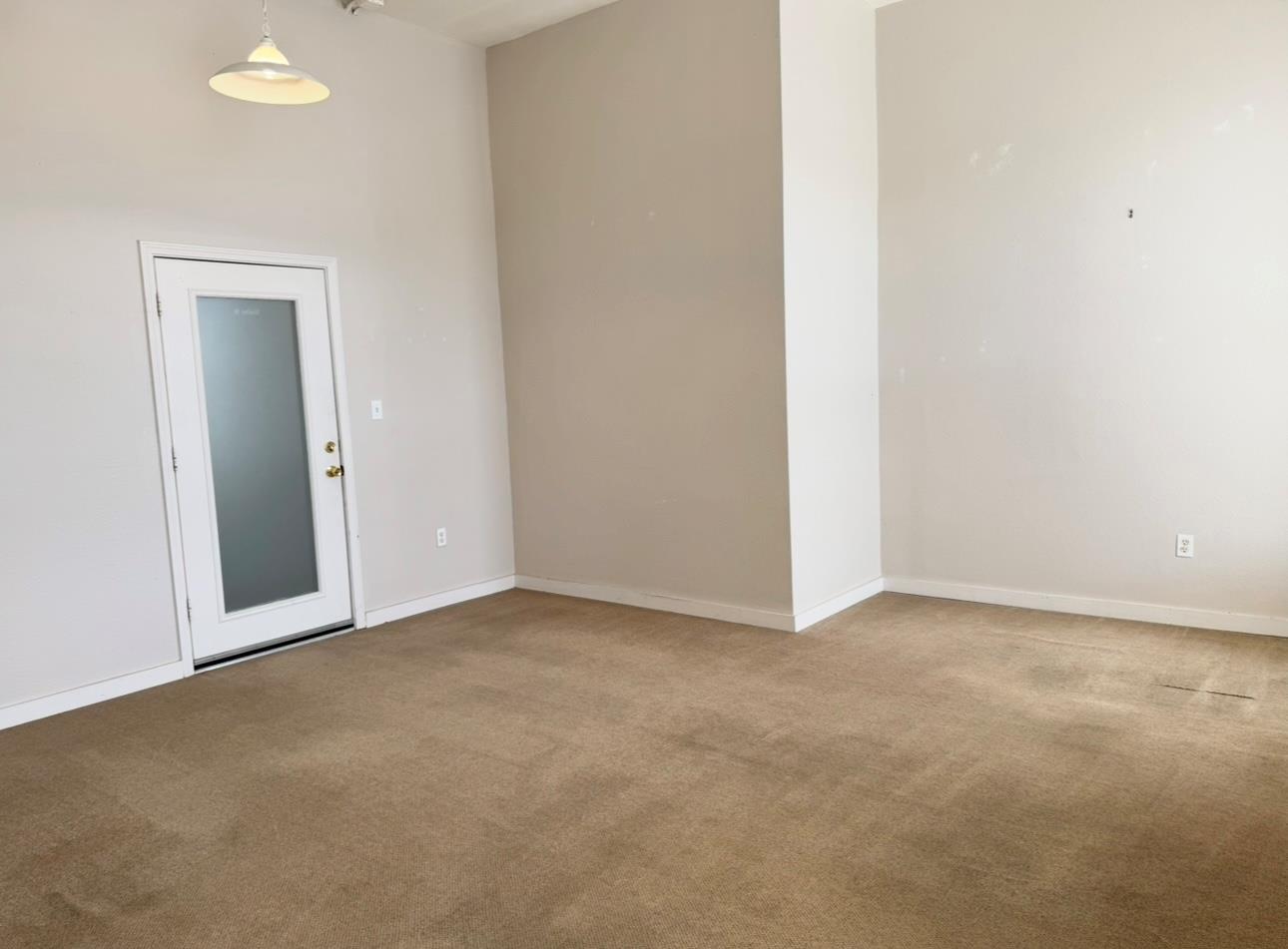 2 Depot Sq # B, Elgin, TX 78621