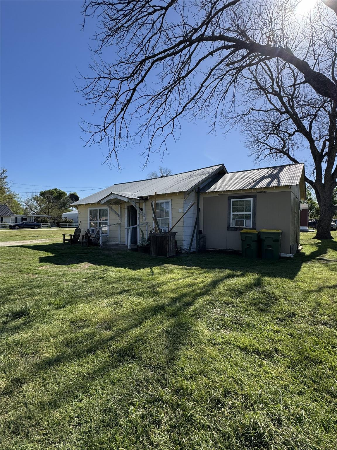 526 Henderson Blvd, Groesbeck, TX 76642