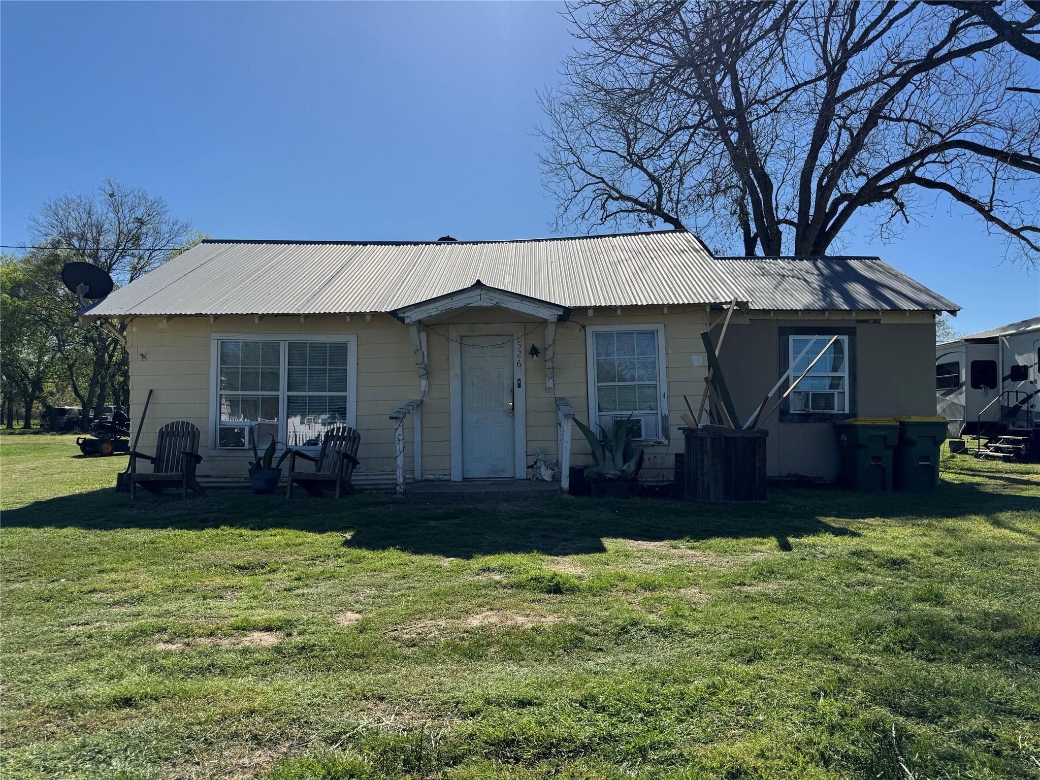 526 Henderson Blvd, Groesbeck, TX 76642