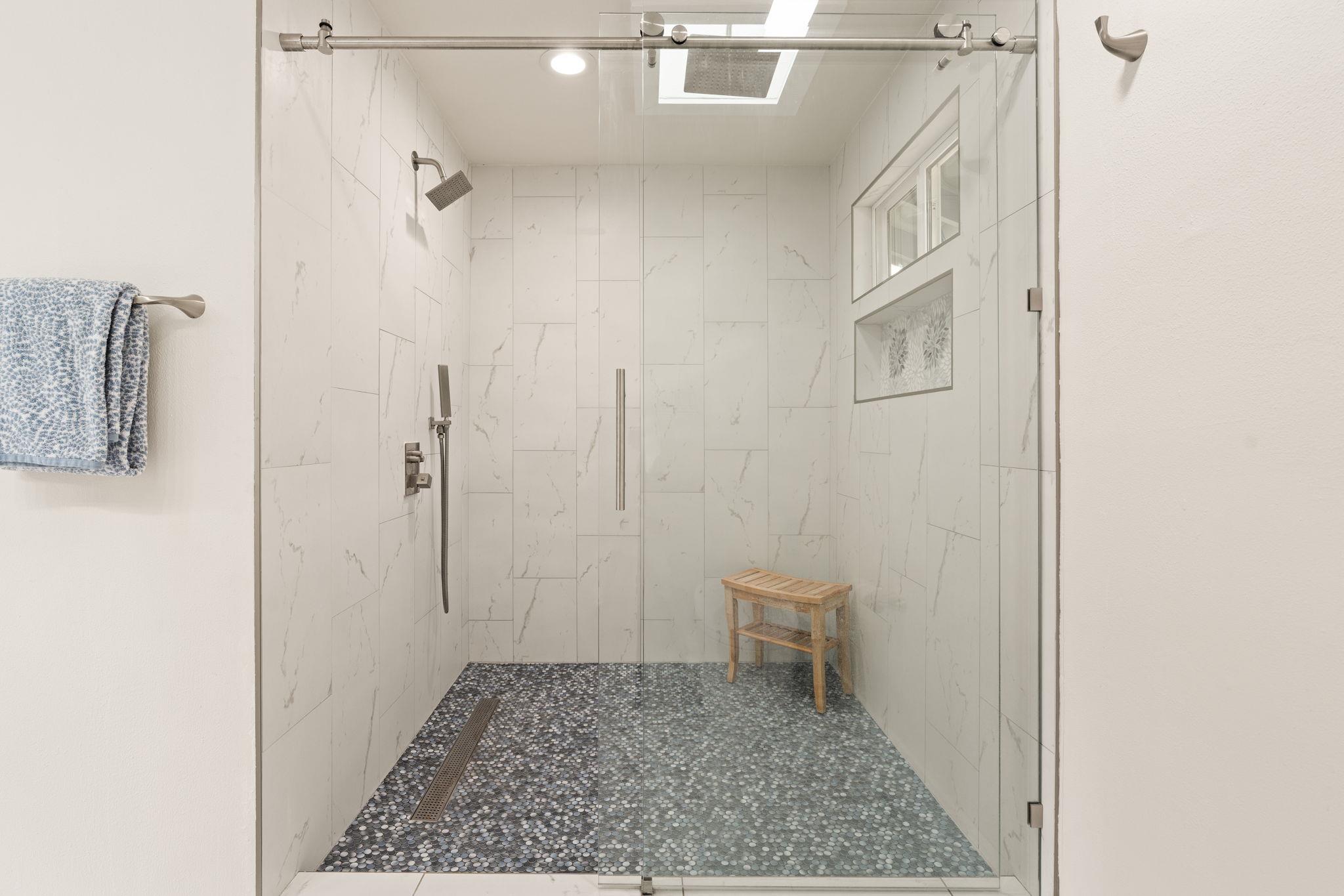 919 Biscayne, Lakeway, TX 78734