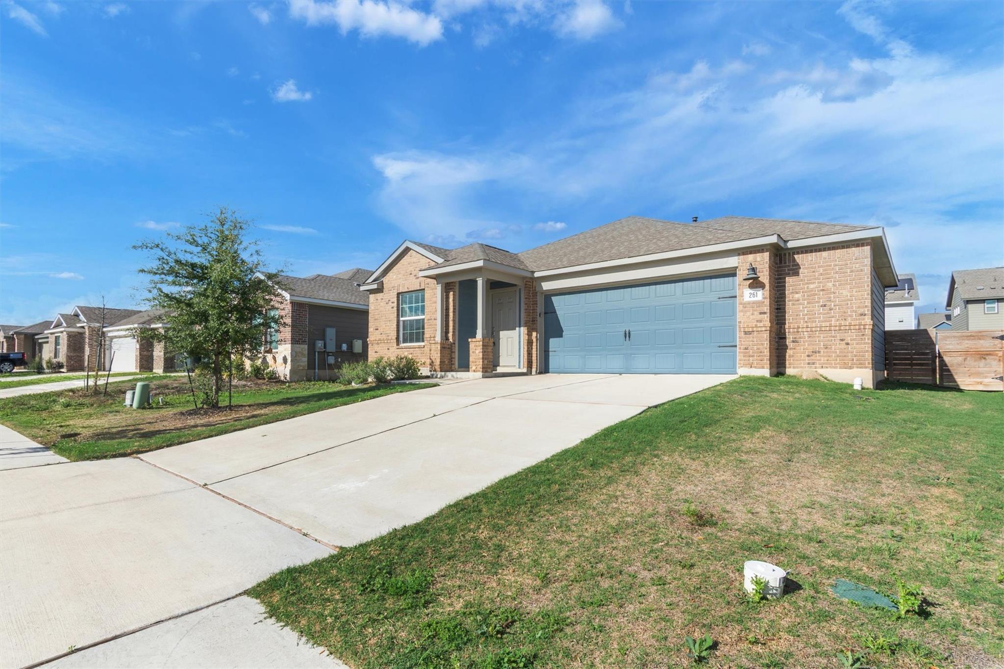 261 Madrid, Kyle, TX 78640