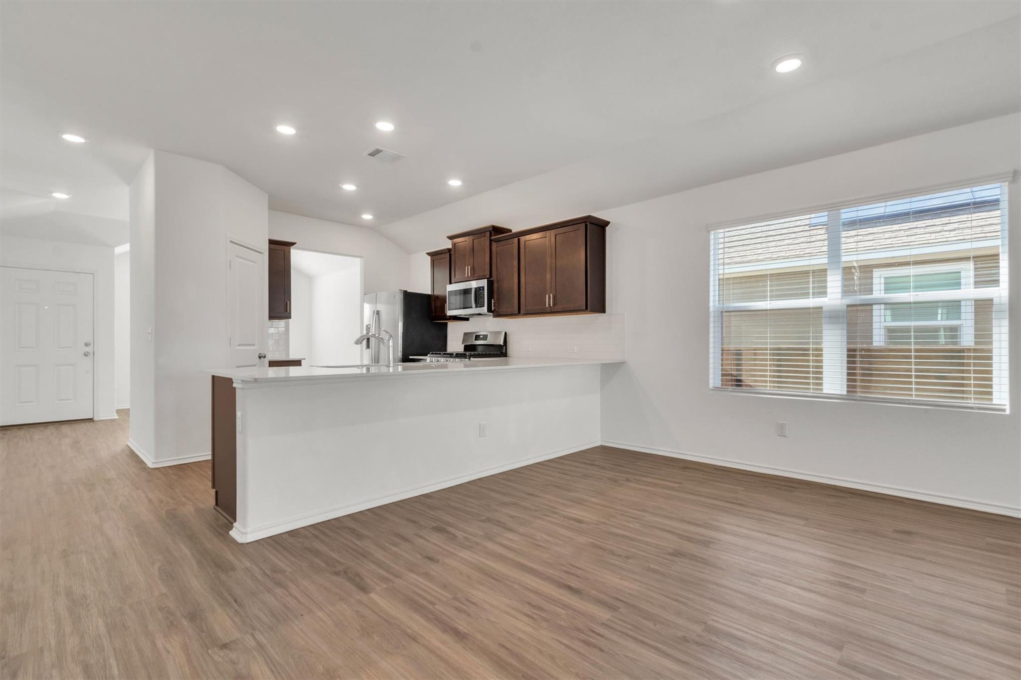 261 Madrid, Kyle, TX 78640