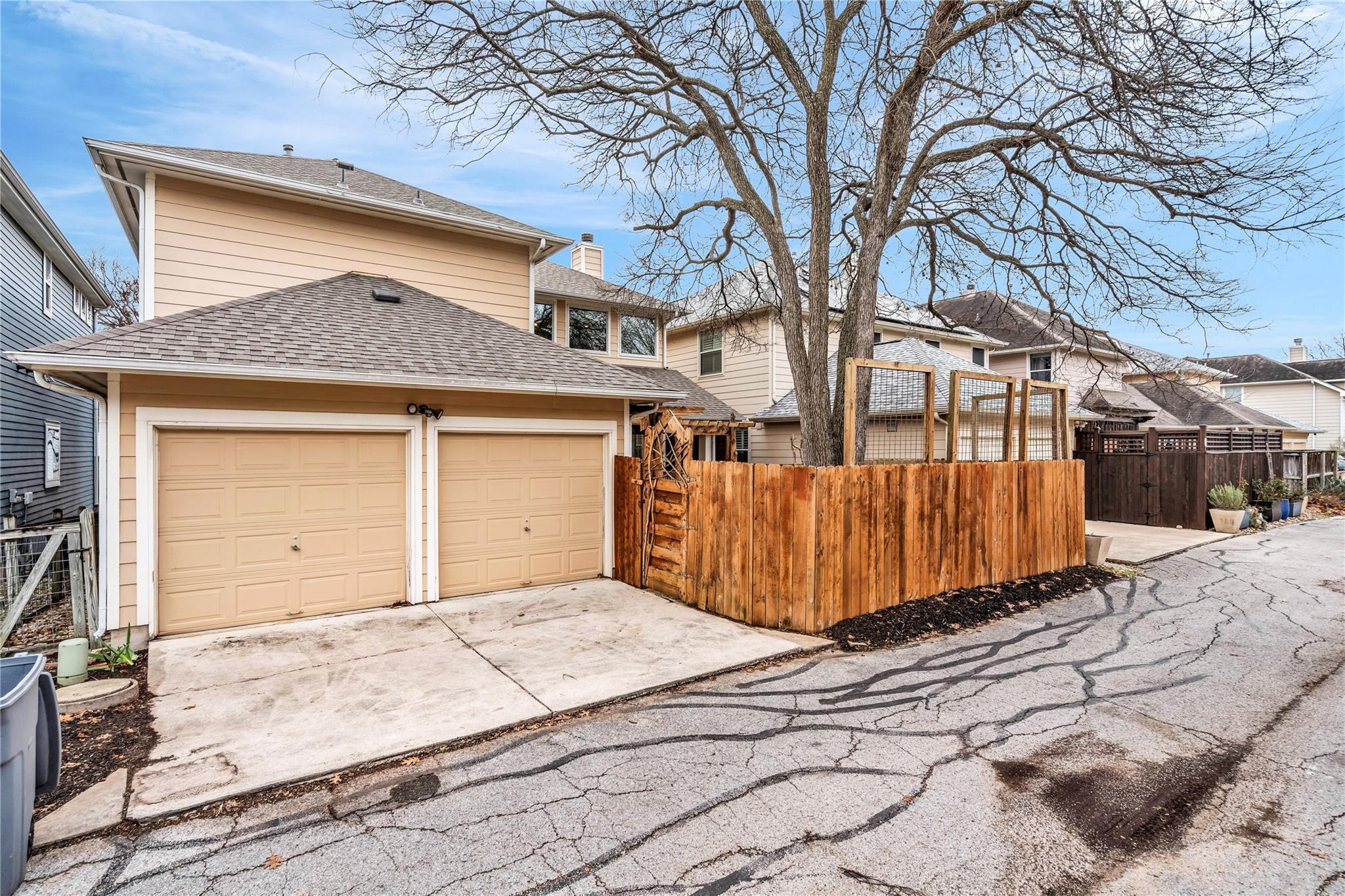 2606 Kinney Oaks Ct, Austin, TX 78704