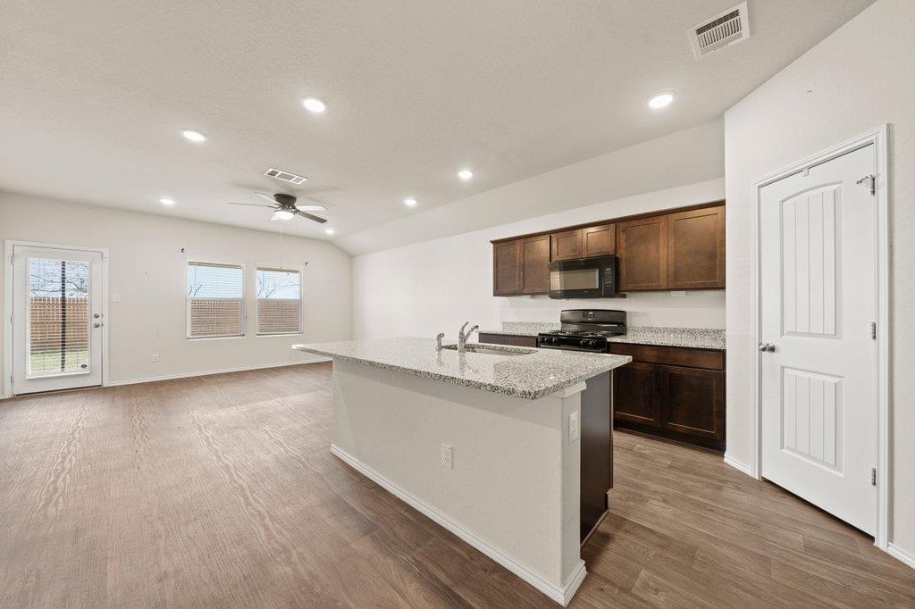 833 Adler Way, San Marcos, TX 78666