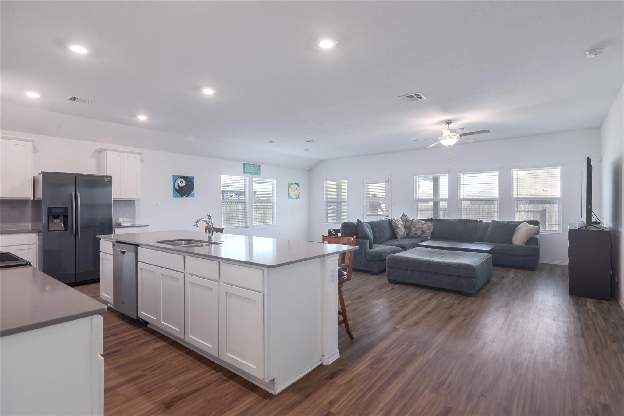 108 Red Buckeye St, Hutto, TX 78634