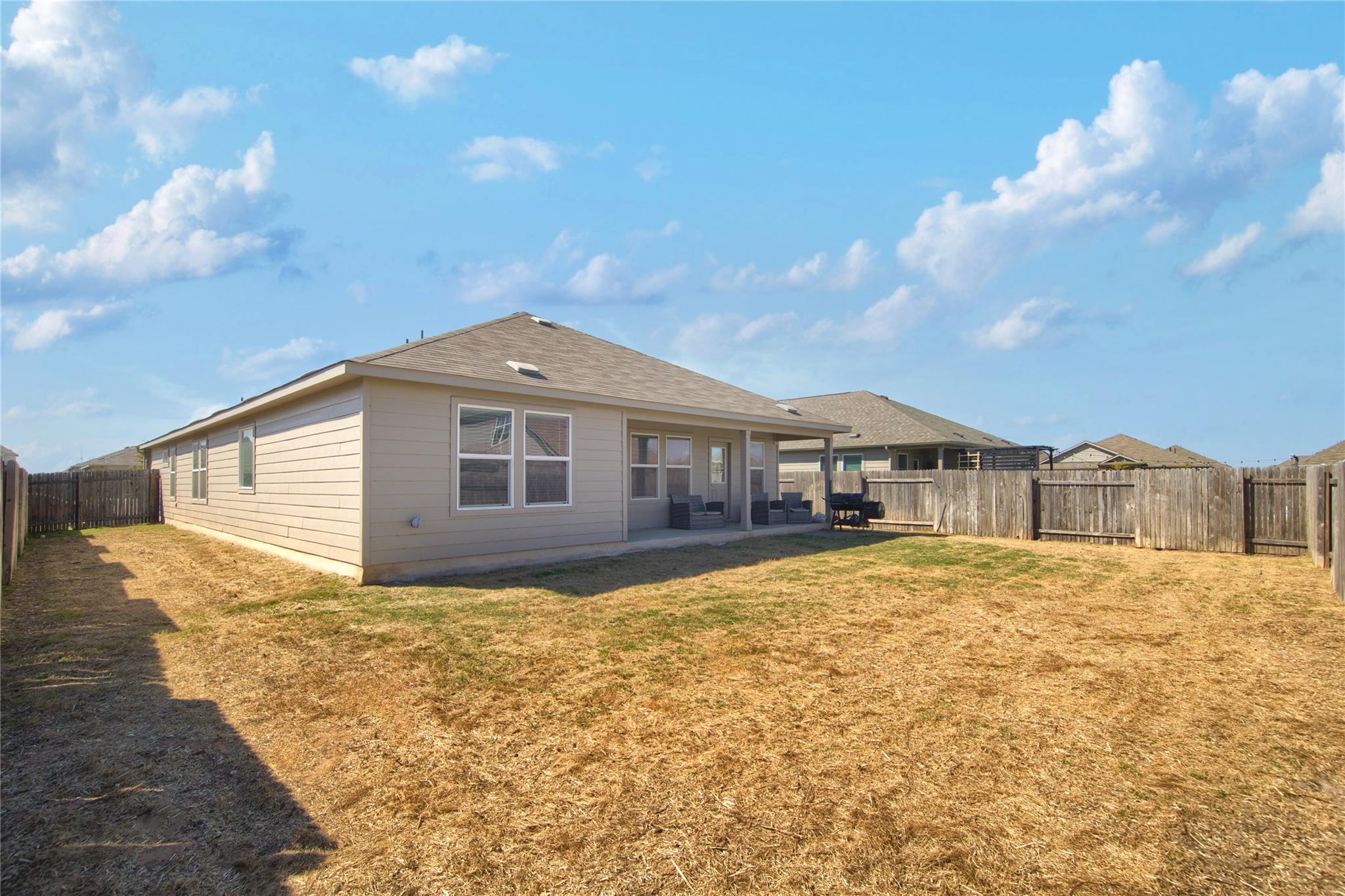 108 Red Buckeye St, Hutto, TX 78634