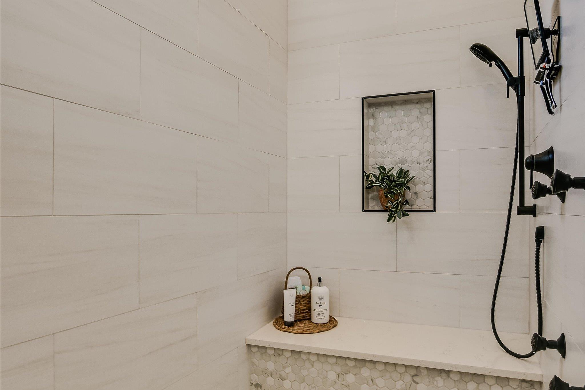 224 Foust Dr, Liberty Hill, TX 78642