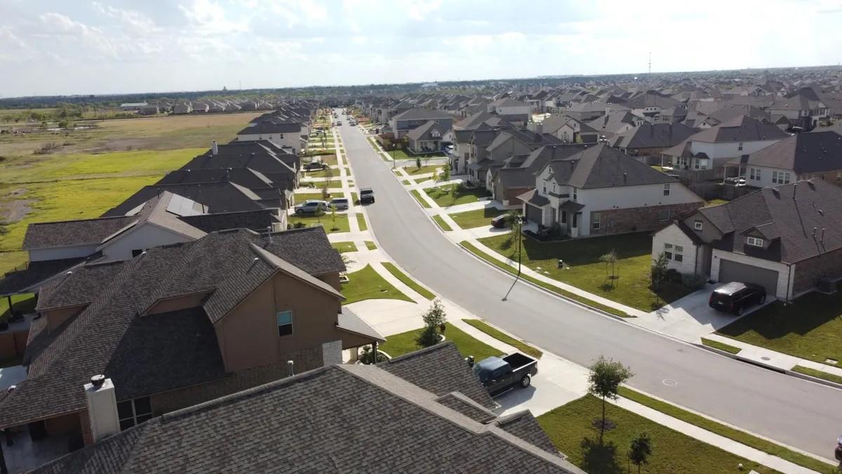 20301 CRESTED CARACARA Ln, Pflugerville, TX 78660