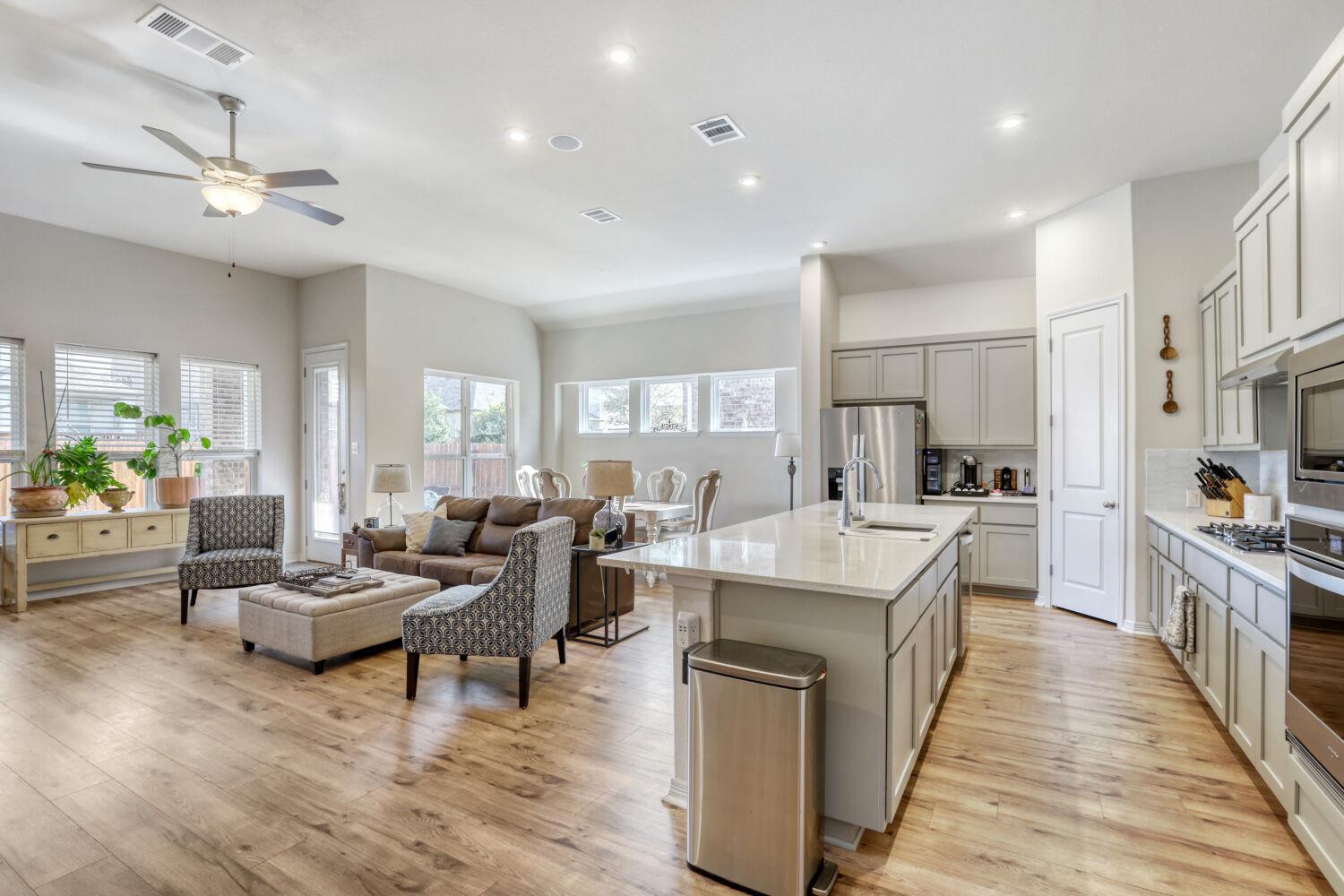 22614 Maidengrass Lane Ln, Lago Vista, TX 78645