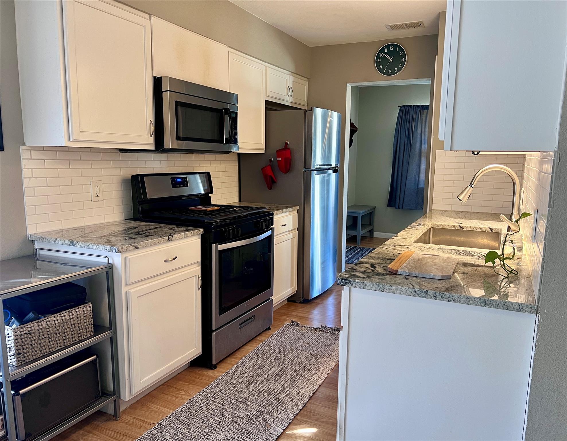 5710 Signal Pt, Austin, TX 78724