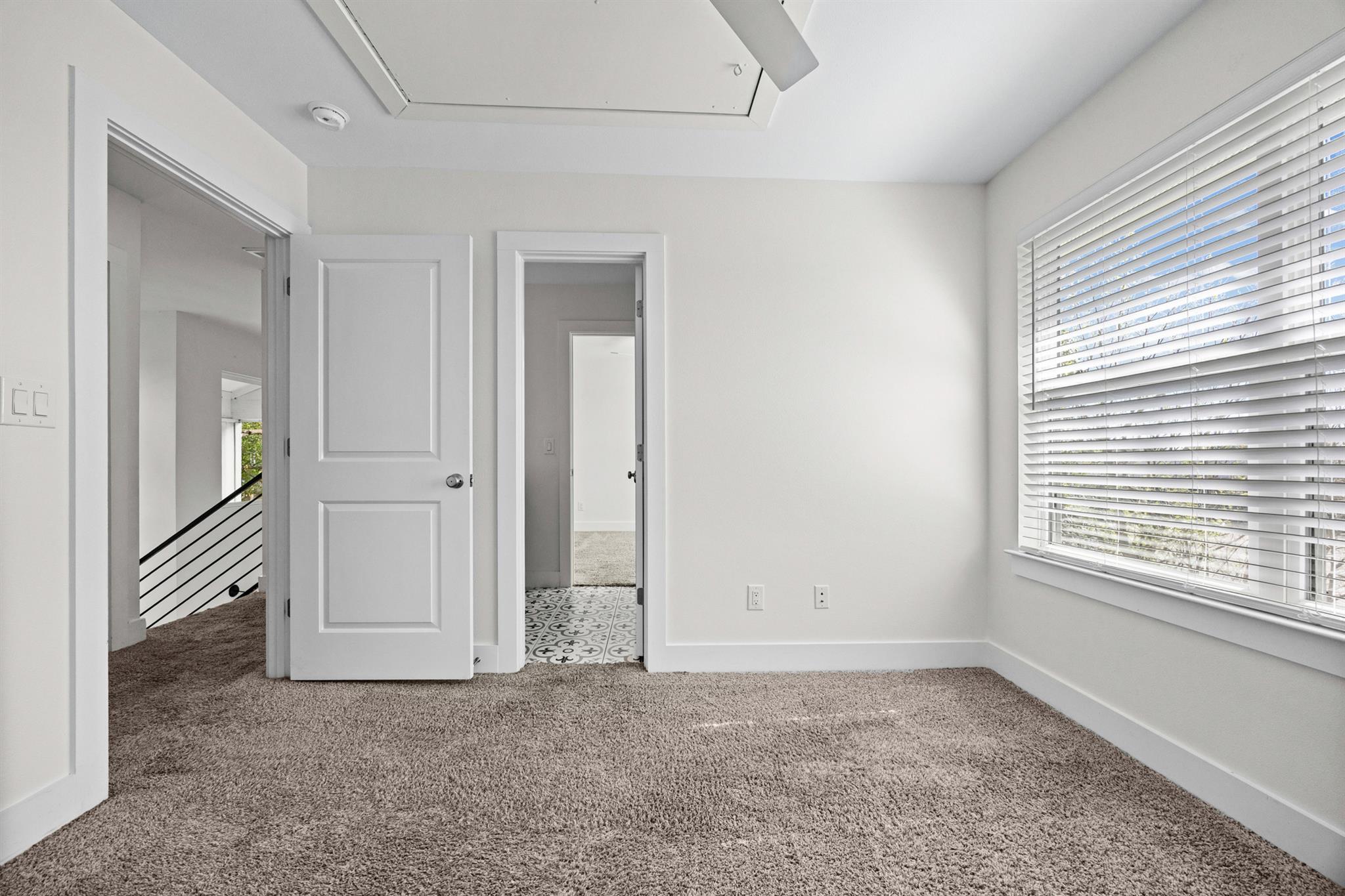 7312 E Ben White Blvd # 10, Austin, TX 78741