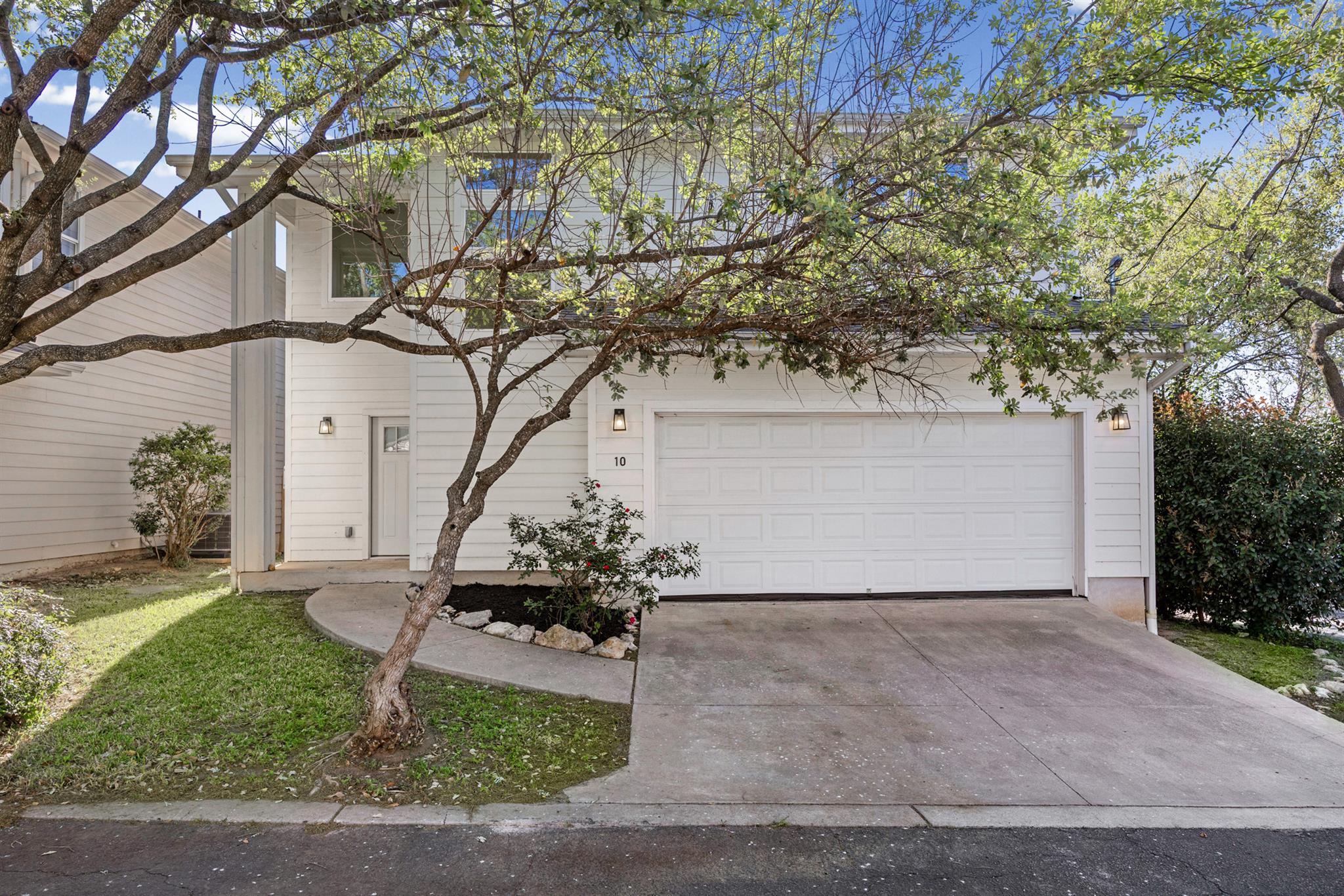 7312 E Ben White Blvd # 10, Austin, TX 78741