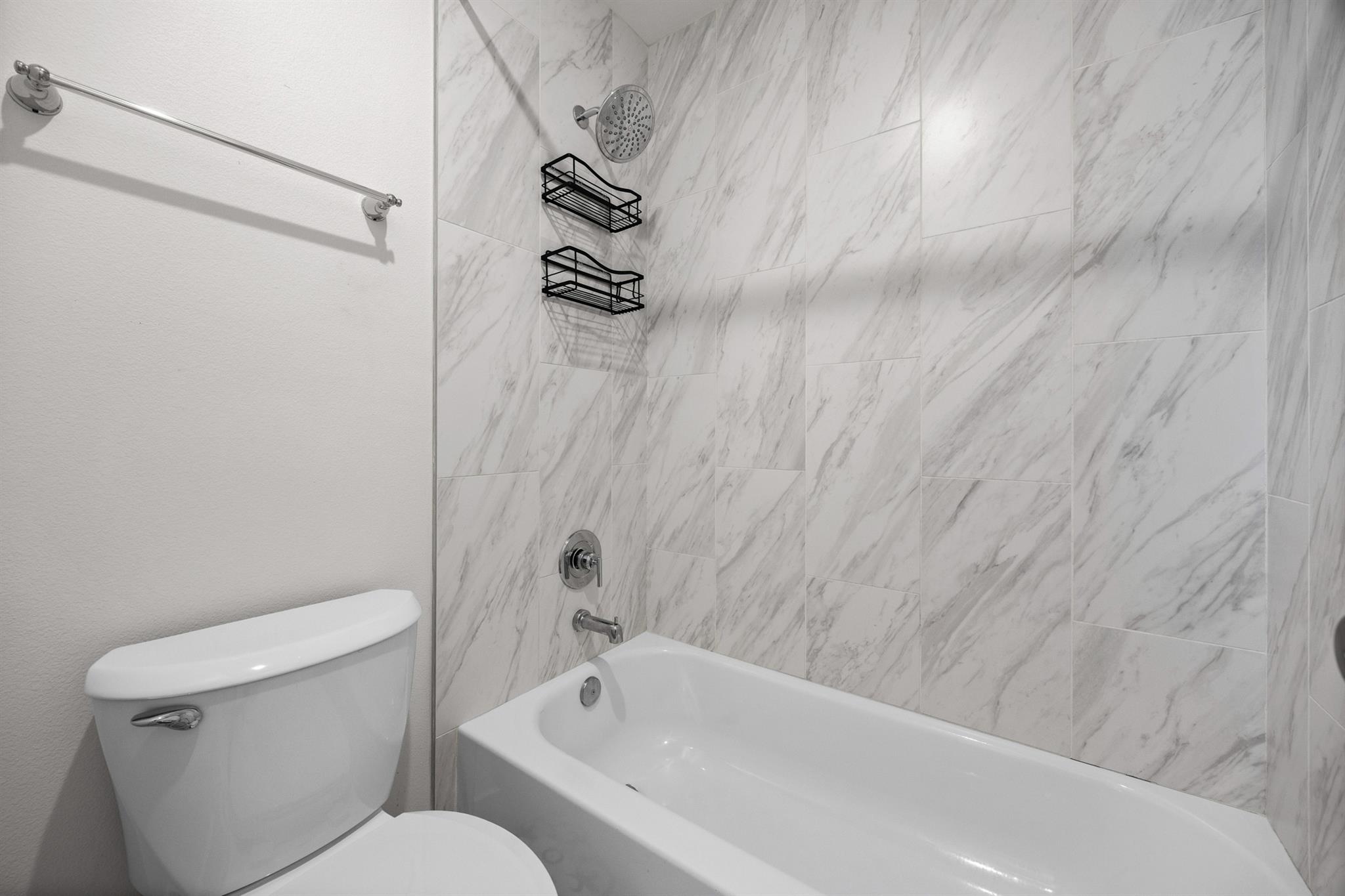 7312 E Ben White Blvd # 10, Austin, TX 78741