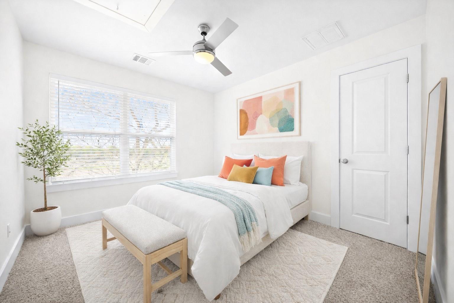 7312 E Ben White Blvd # 10, Austin, TX 78741